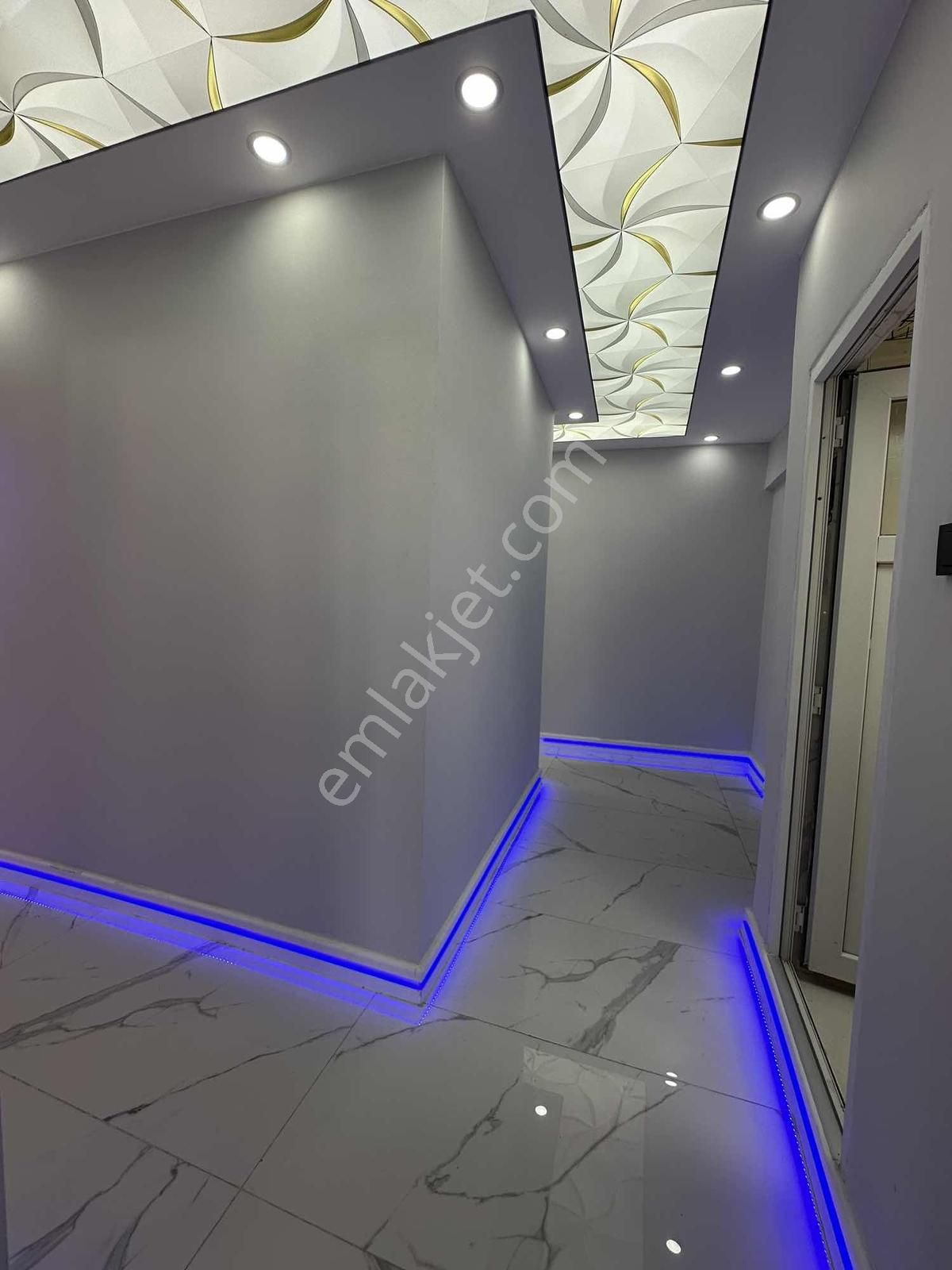 Güllük Cadde Üstünde Asansörlü Katta İçi Full Tadilatlı - Görsel 17