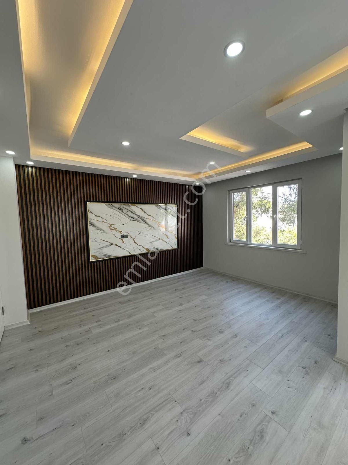 Güllük Cadde Üstünde Asansörlü Katta İçi Full Tadilatlı - Görsel 22