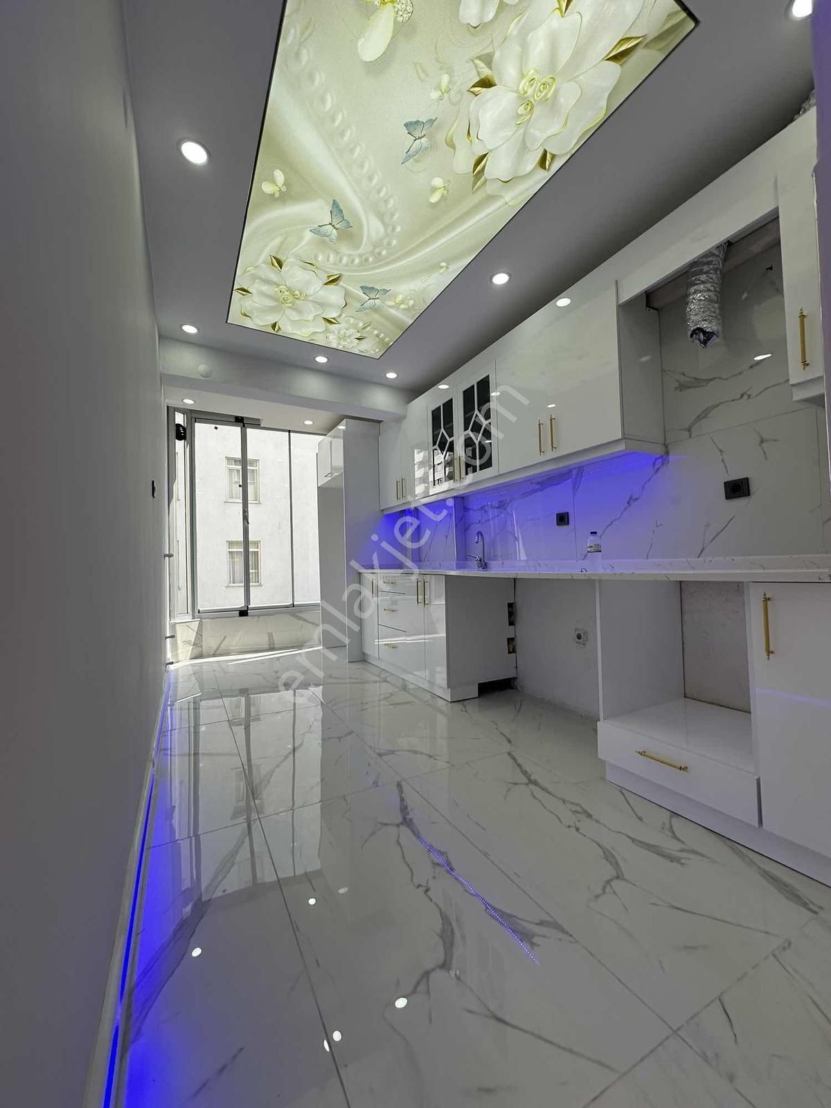 Güllük Cadde Üstünde Asansörlü Katta İçi Full Tadilatlı - Görsel 24