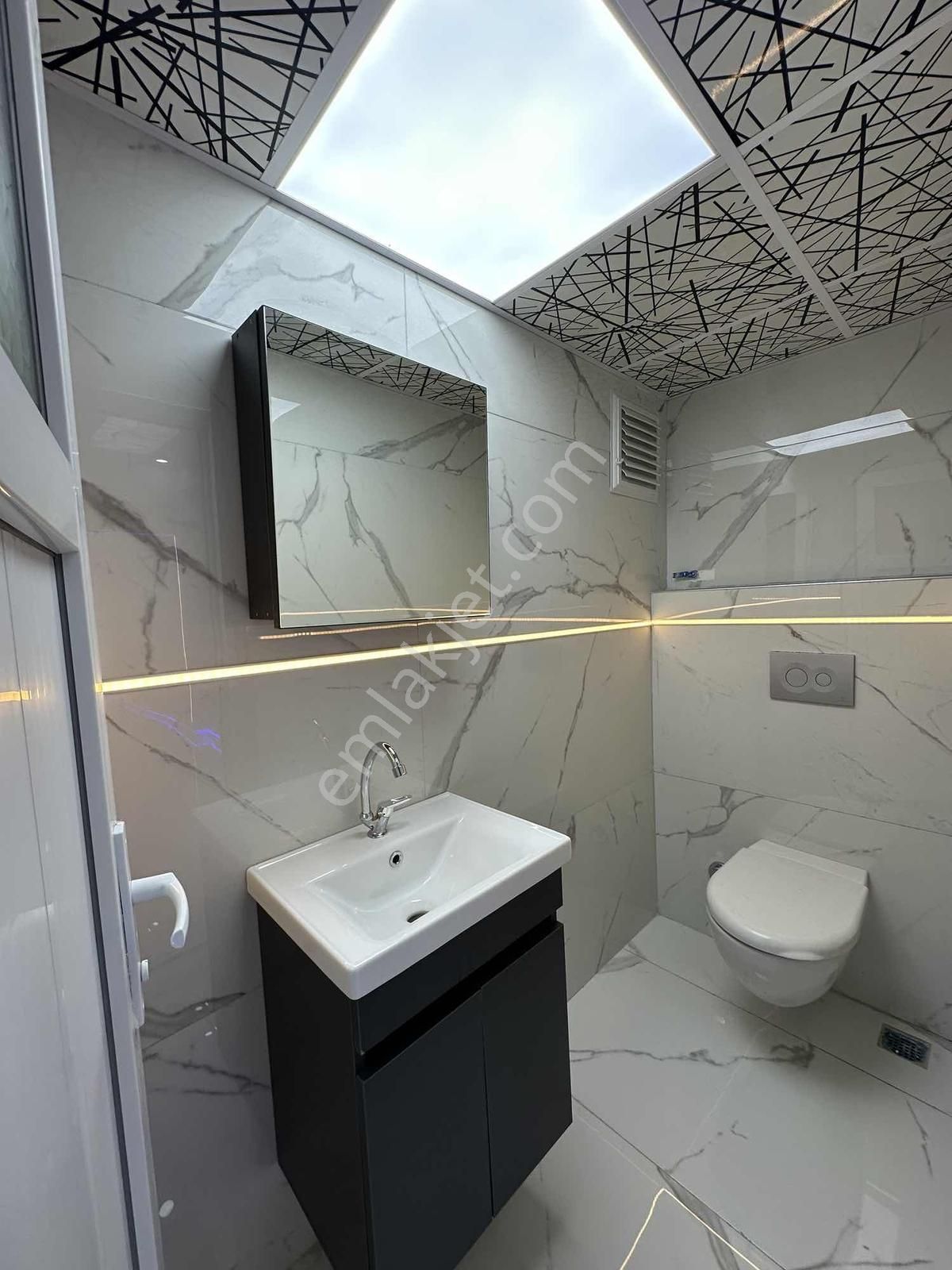 Güllük Cadde Üstünde Asansörlü Katta İçi Full Tadilatlı - Görsel 5