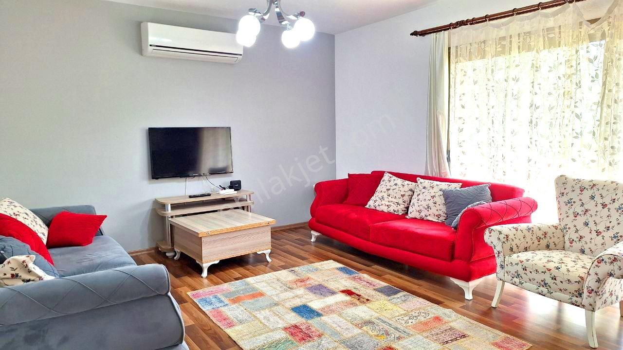 Bodrum Yalıçiftlik Köy İçinde 2+1 Kiralık Eşyalı Geniş Daire