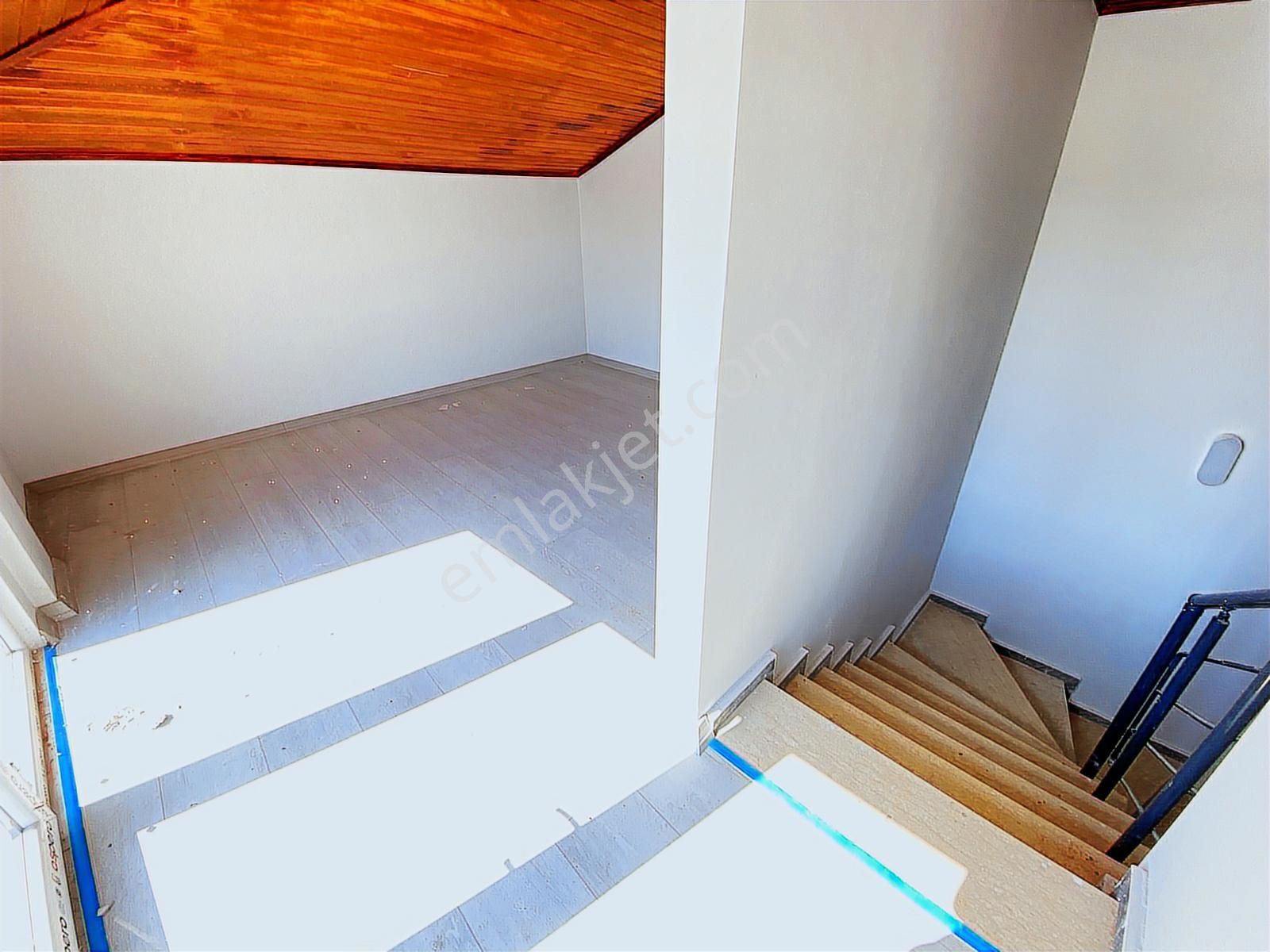 Tuğra'dan Reşadiye Mahallesin'de Satılık Sıfır 4+1 Dubleks Daire - Görsel 24