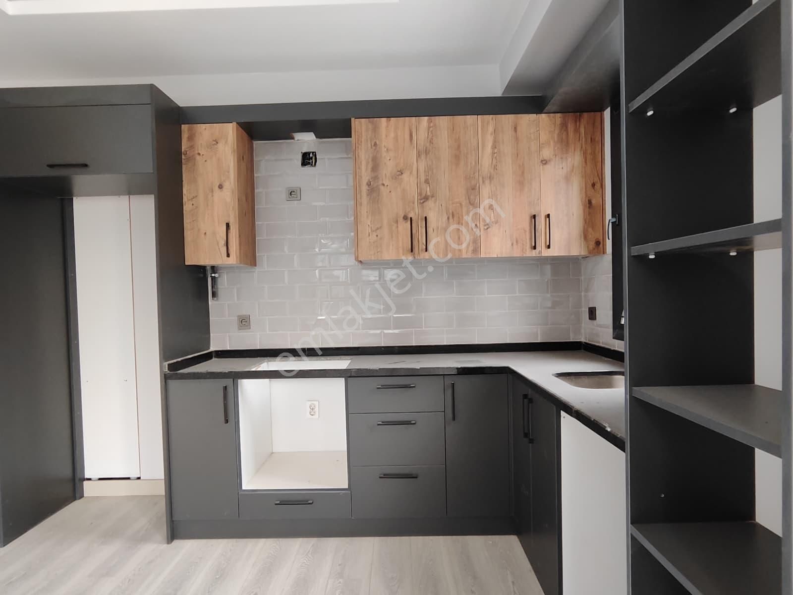 Thor'dan Mezitli Tece Merkez Mahallesinde Lüks 1+1 Kiralık Daire - Görsel 16