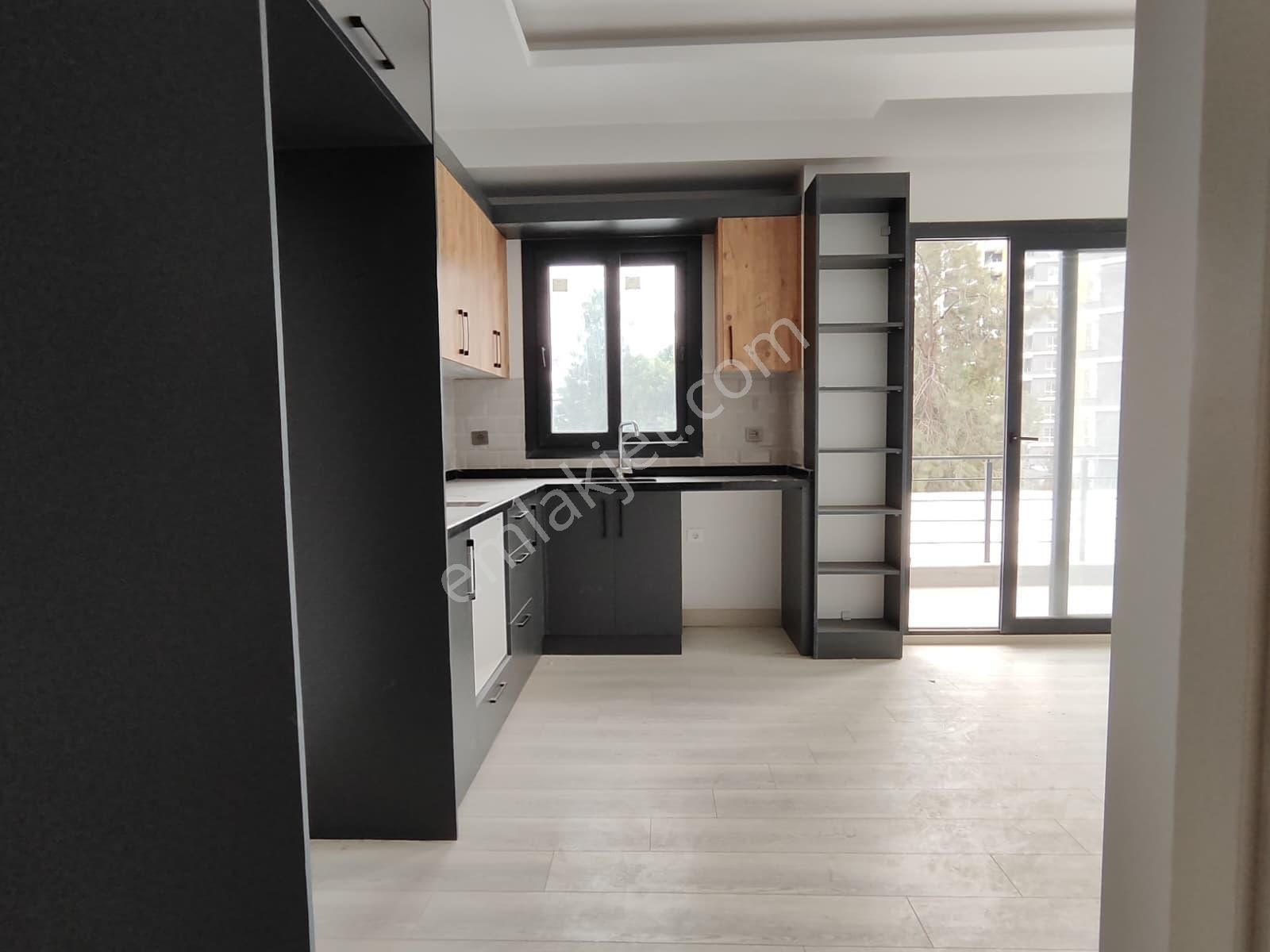 Thor'dan Mezitli Tece Merkez Mahallesinde Lüks 1+1 Kiralık Daire - Görsel 12