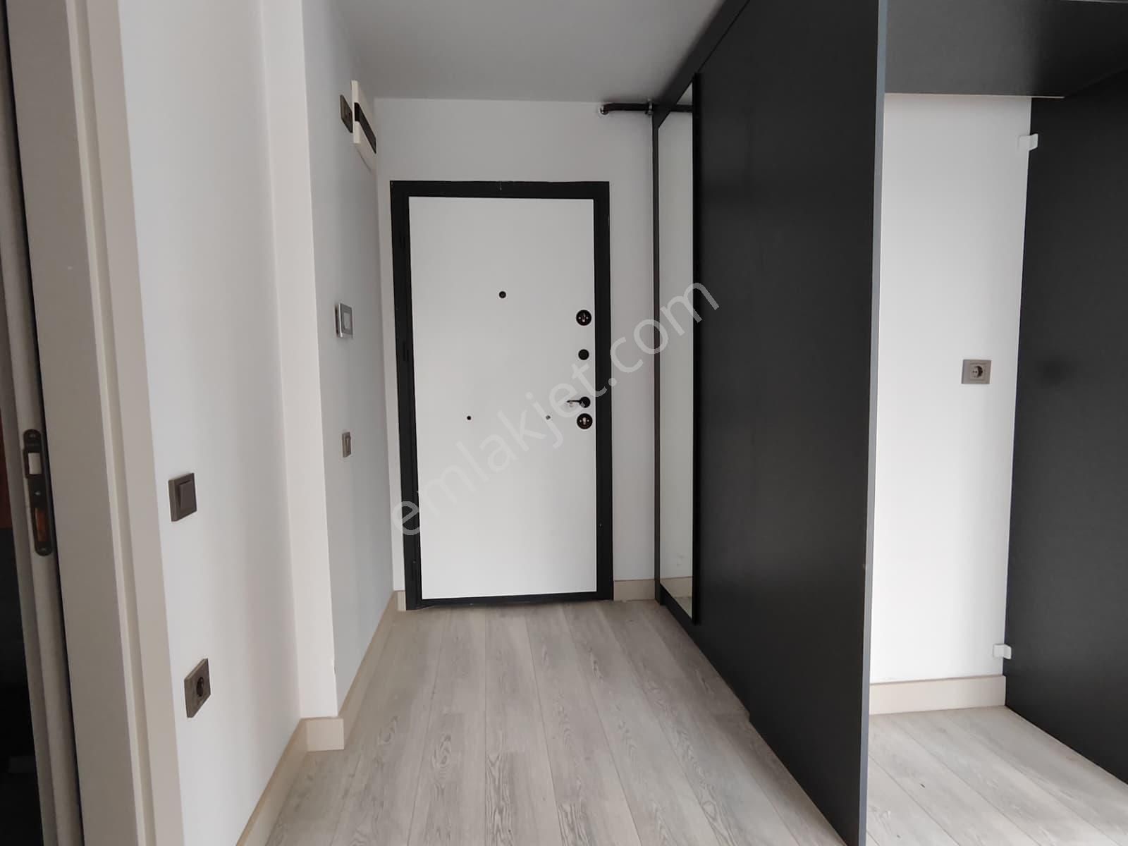 Thor'dan Mezitli Tece Merkez Mahallesinde Lüks 1+1 Kiralık Daire - Görsel 10