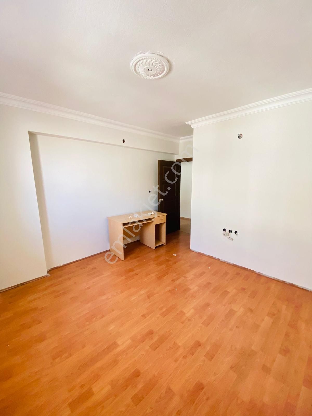 Nato Yolu Cadde Yakını Düzlükte Katta Satılık 3+1 Daire !!! - Görsel 17