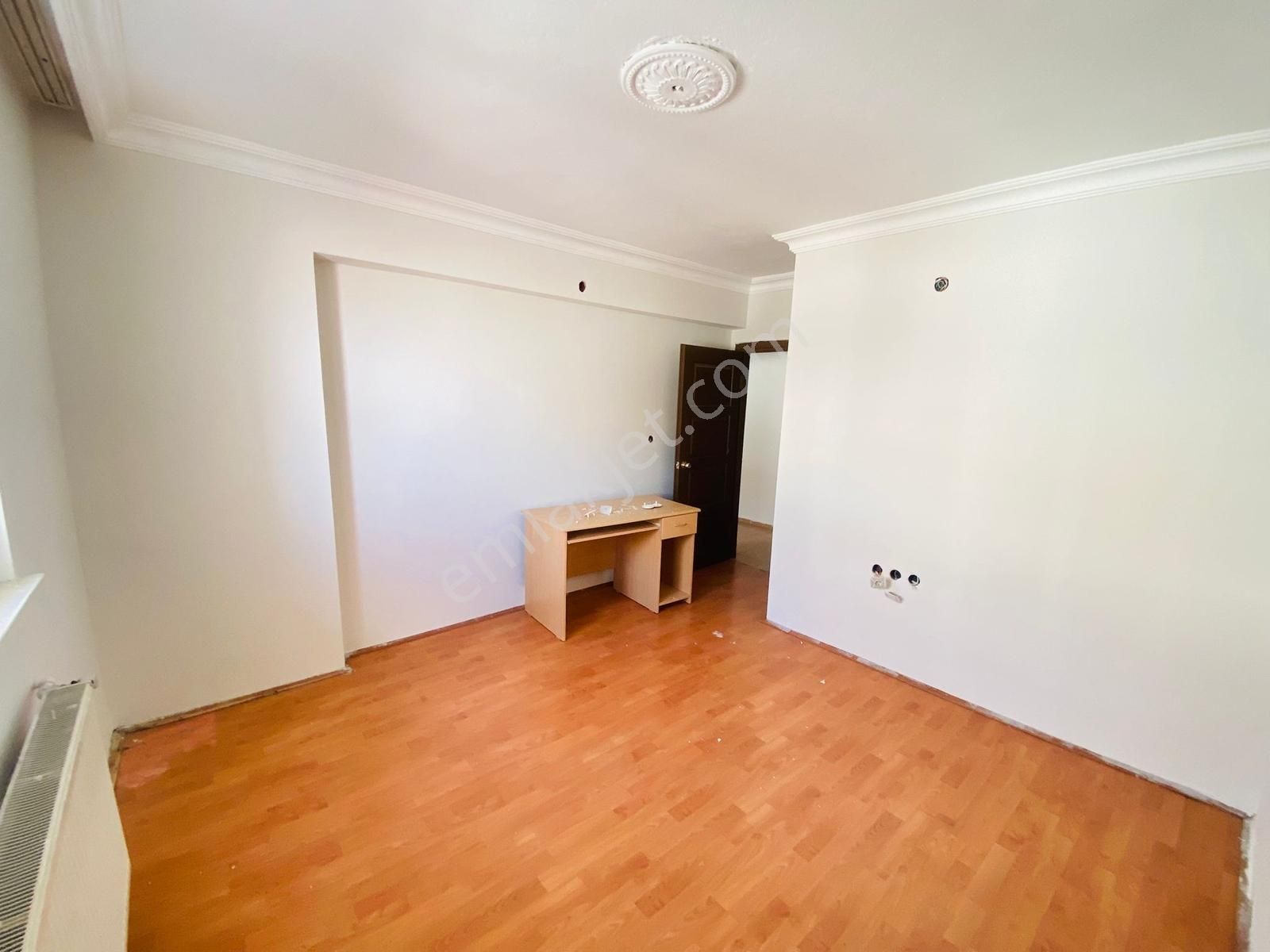 Nato Yolu Cadde Yakını Düzlükte Katta Satılık 3+1 Daire !!! - Görsel 32