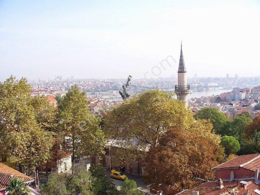 Fiyat Düştü! Fatih Dervişali’de Haliç Ve Kariye Cami Manzaralı Önü Açık 2+1 Daire