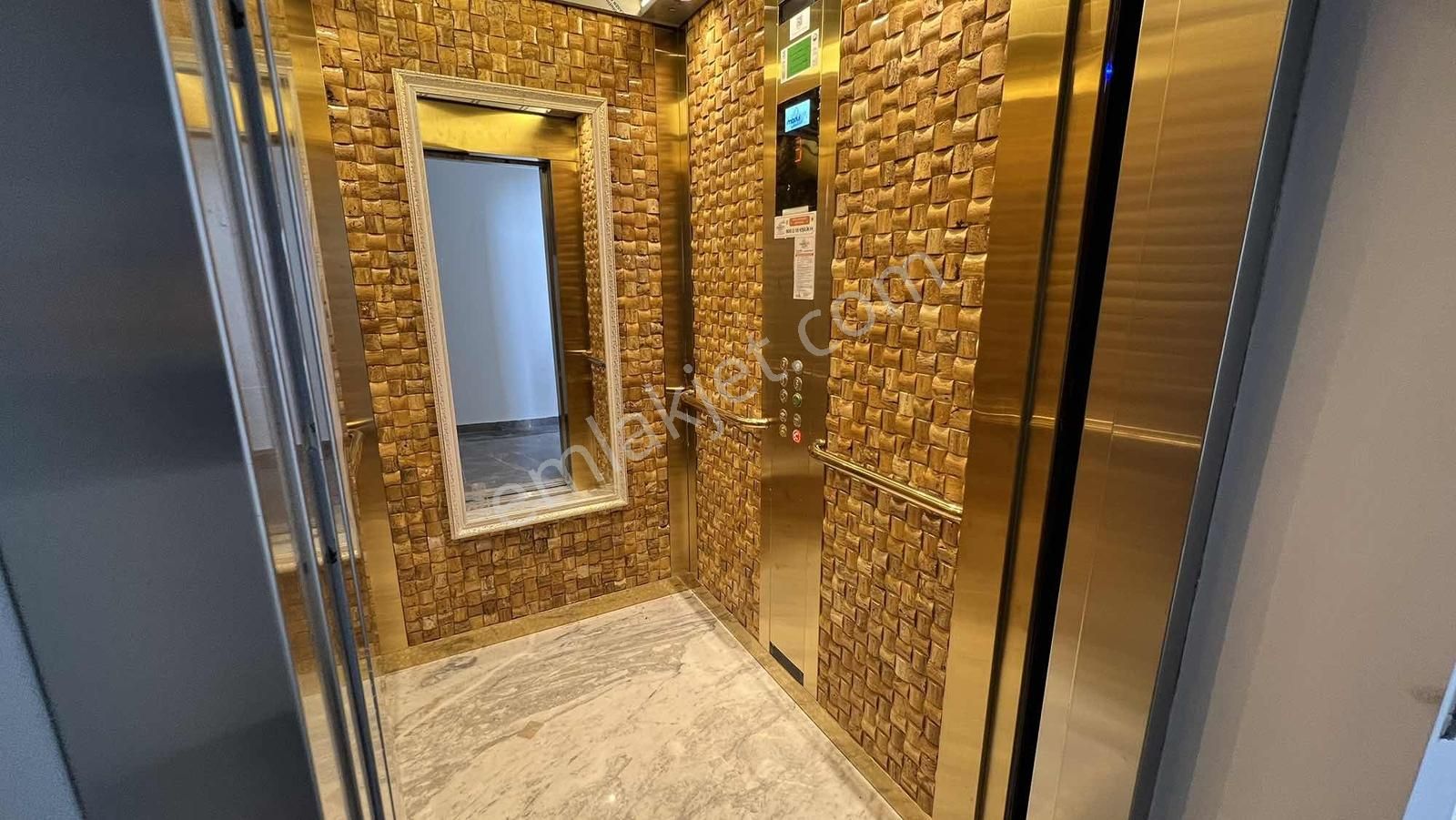 Alaçatı'dan/bağımsız Mutfak/çatı Eğimsiz/lüks 2+1 Dubleks - Görsel 22