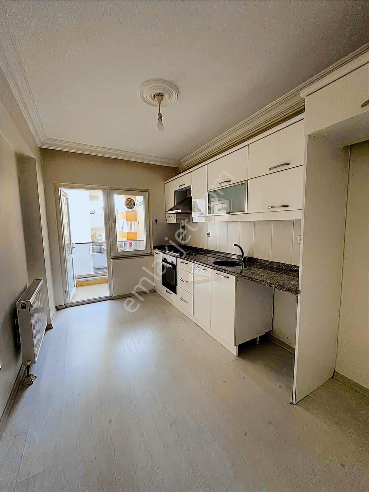 Çerkezköy Fevzipaşa Mahallesinde Kiralık 3+1 Daire - Görsel 4