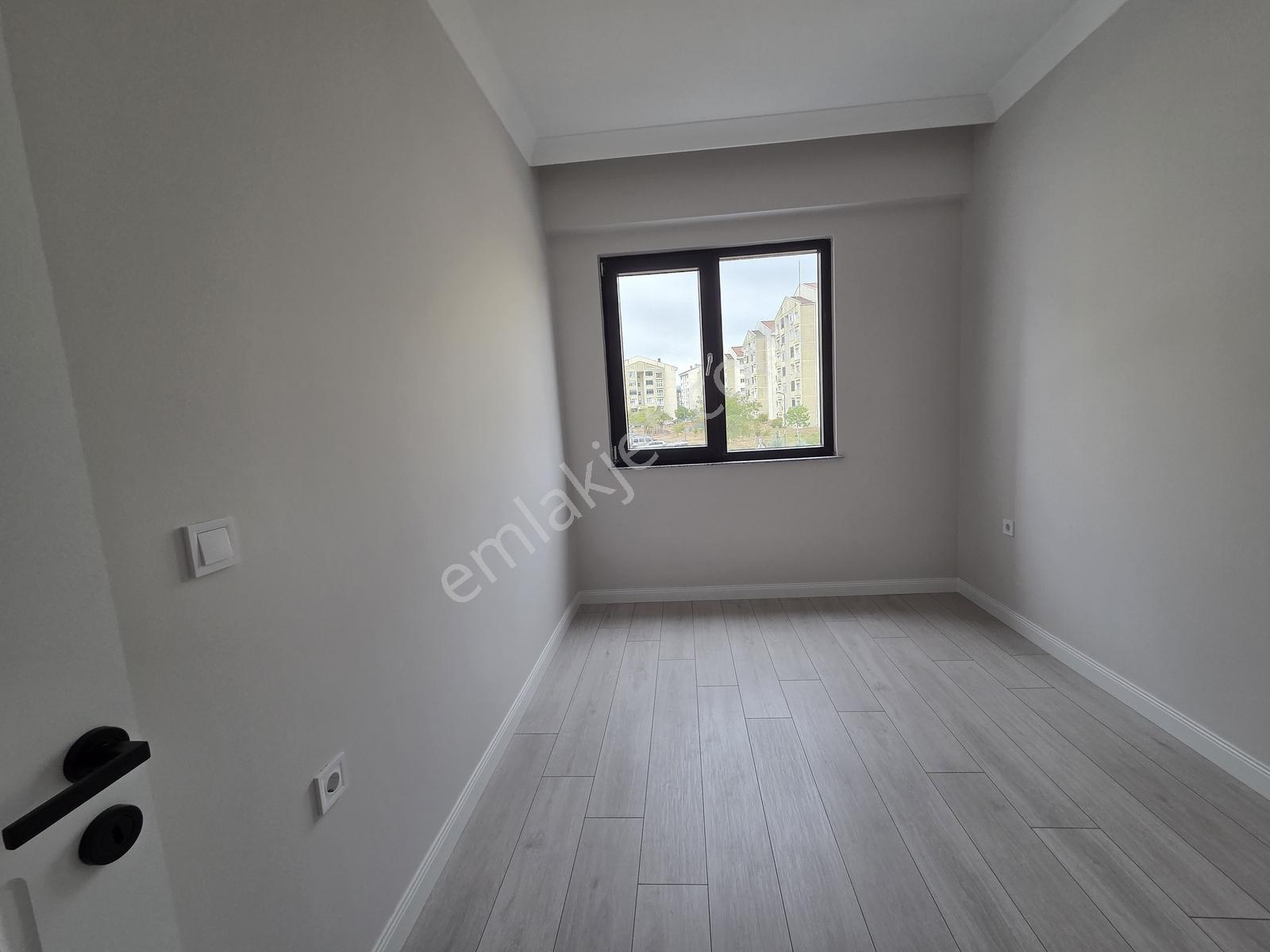 Keşan Yeni Mahalle'de Havuzlu Site İçerisinde Satılık Sıfır 2+1 - Görsel 16