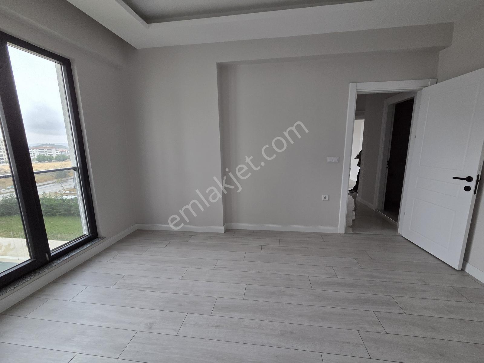 Keşan Yeni Mahalle'de Havuzlu Site İçerisinde Satılık Sıfır 2+1 - Görsel 13