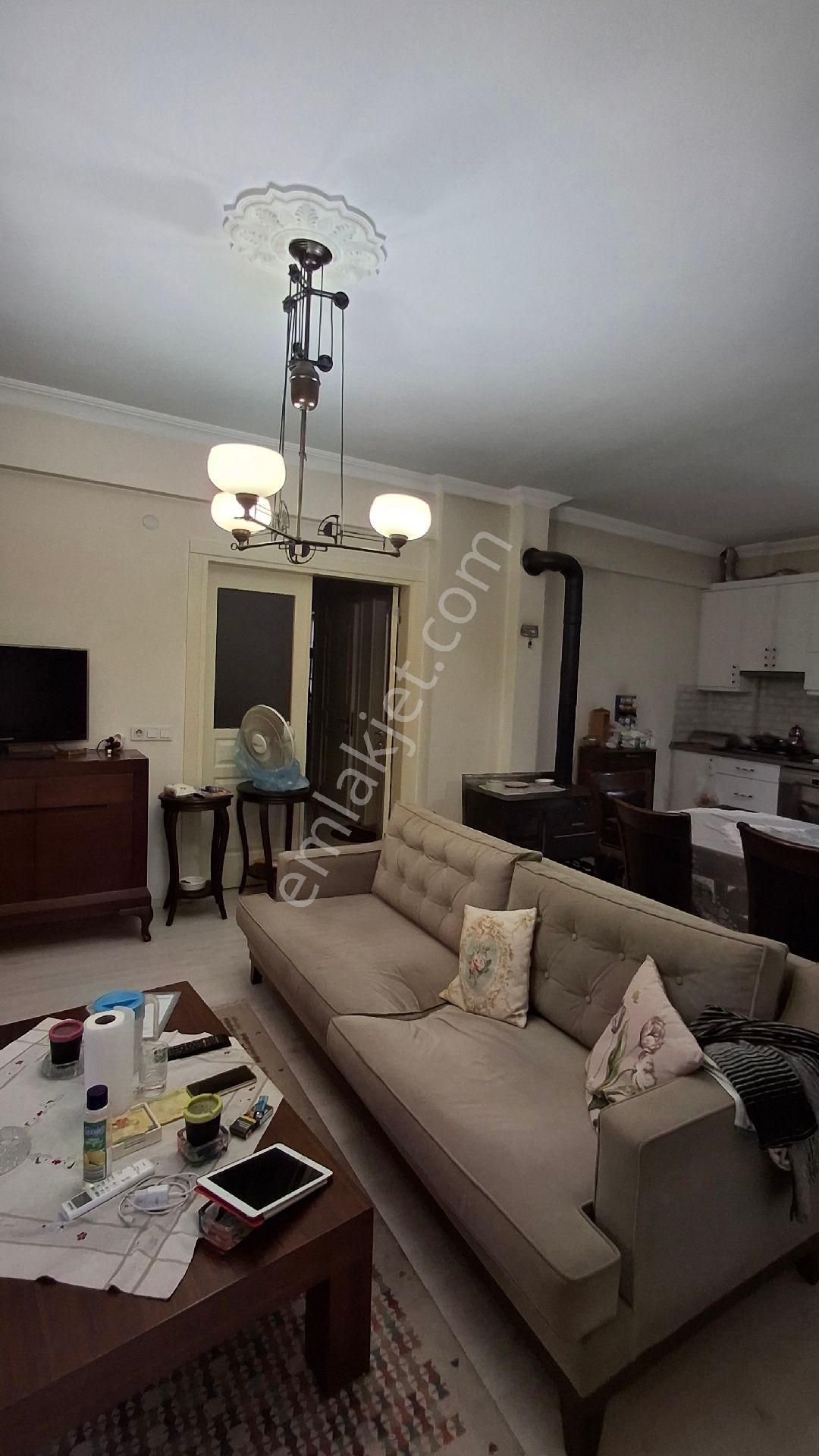 Selçuk İsabey Mh. Garajlı Genis Bahçeli Kale Manzaralı Müstakil - Görsel 19