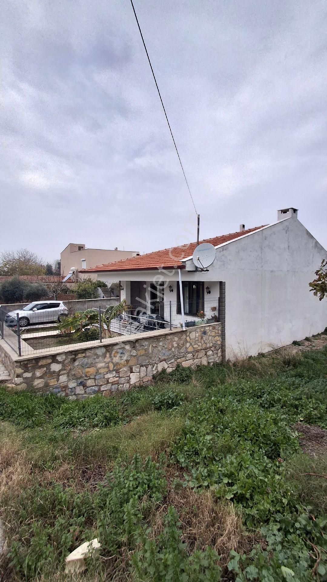 Selçuk İsabey Mh. Garajlı Genis Bahçeli Kale Manzaralı Müstakil - Görsel 30