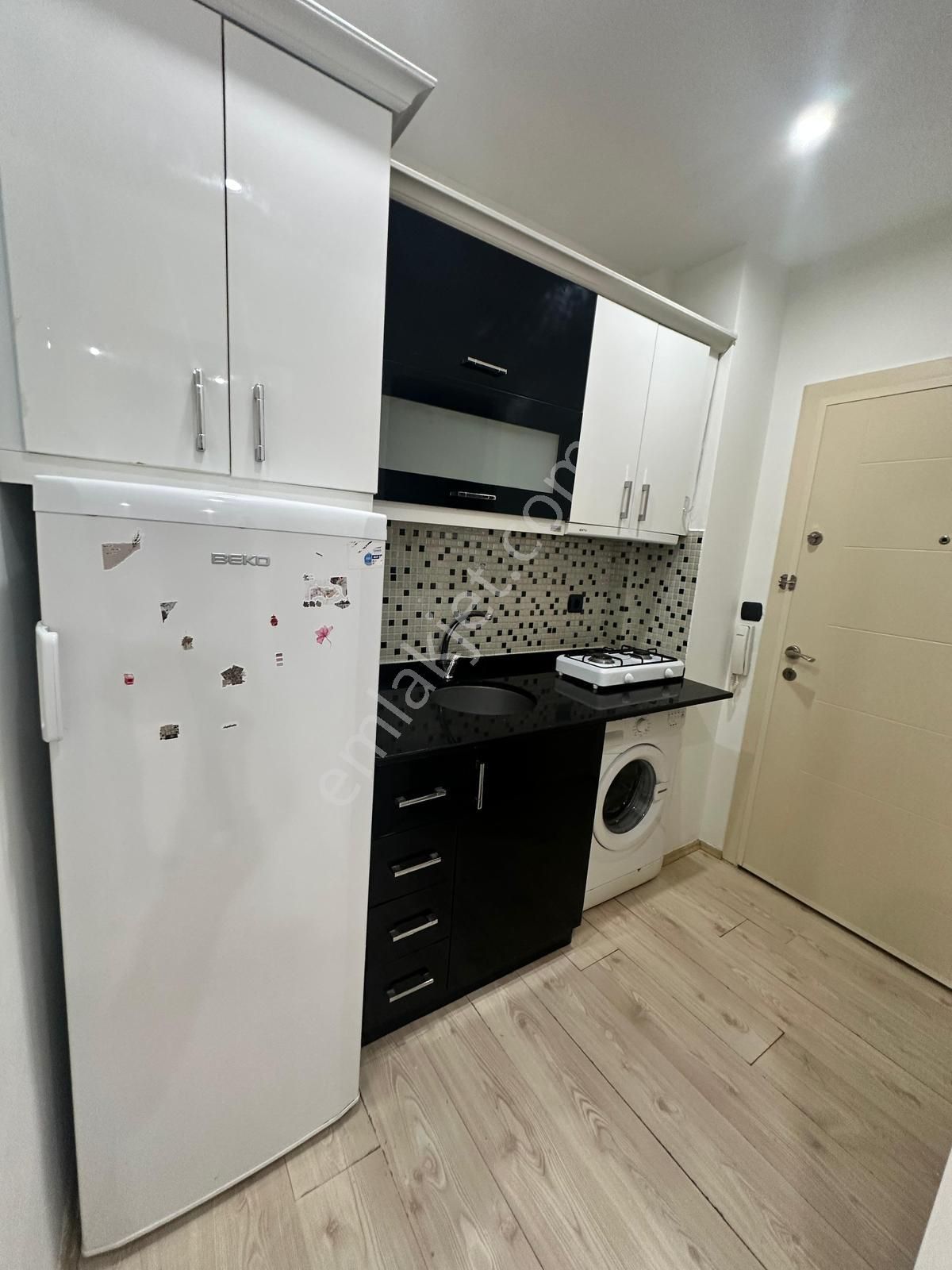 Kınıklı Bursa Caddesinde Üniversiteye 5 Dakika Sıfır Eşyalı 1+1 Kiralık Apart - Görsel 5