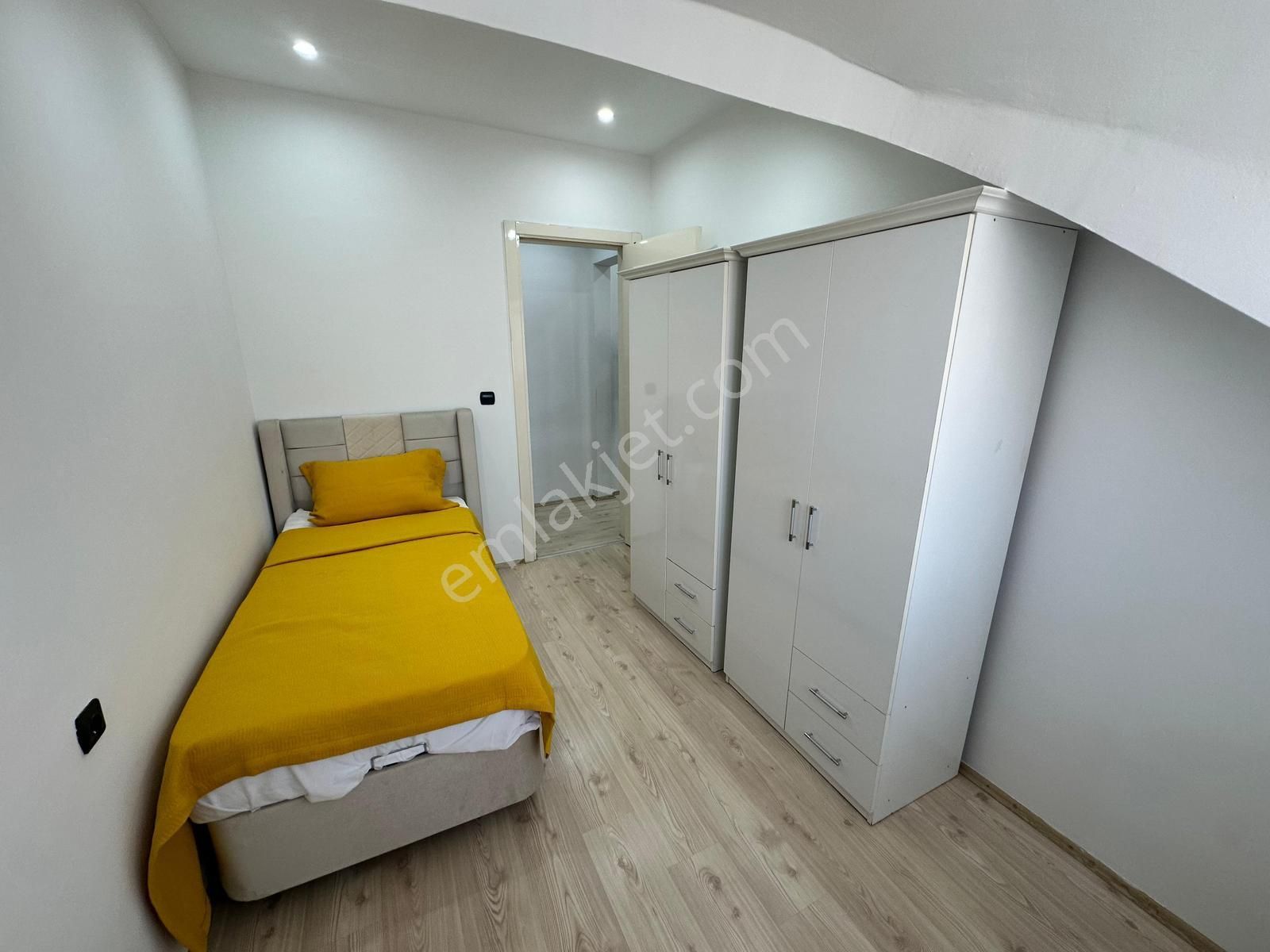 Kınıklı Bursa Caddesinde Üniversiteye 5 Dakika Sıfır Eşyalı 1+1 Kiralık Apart - Görsel 6