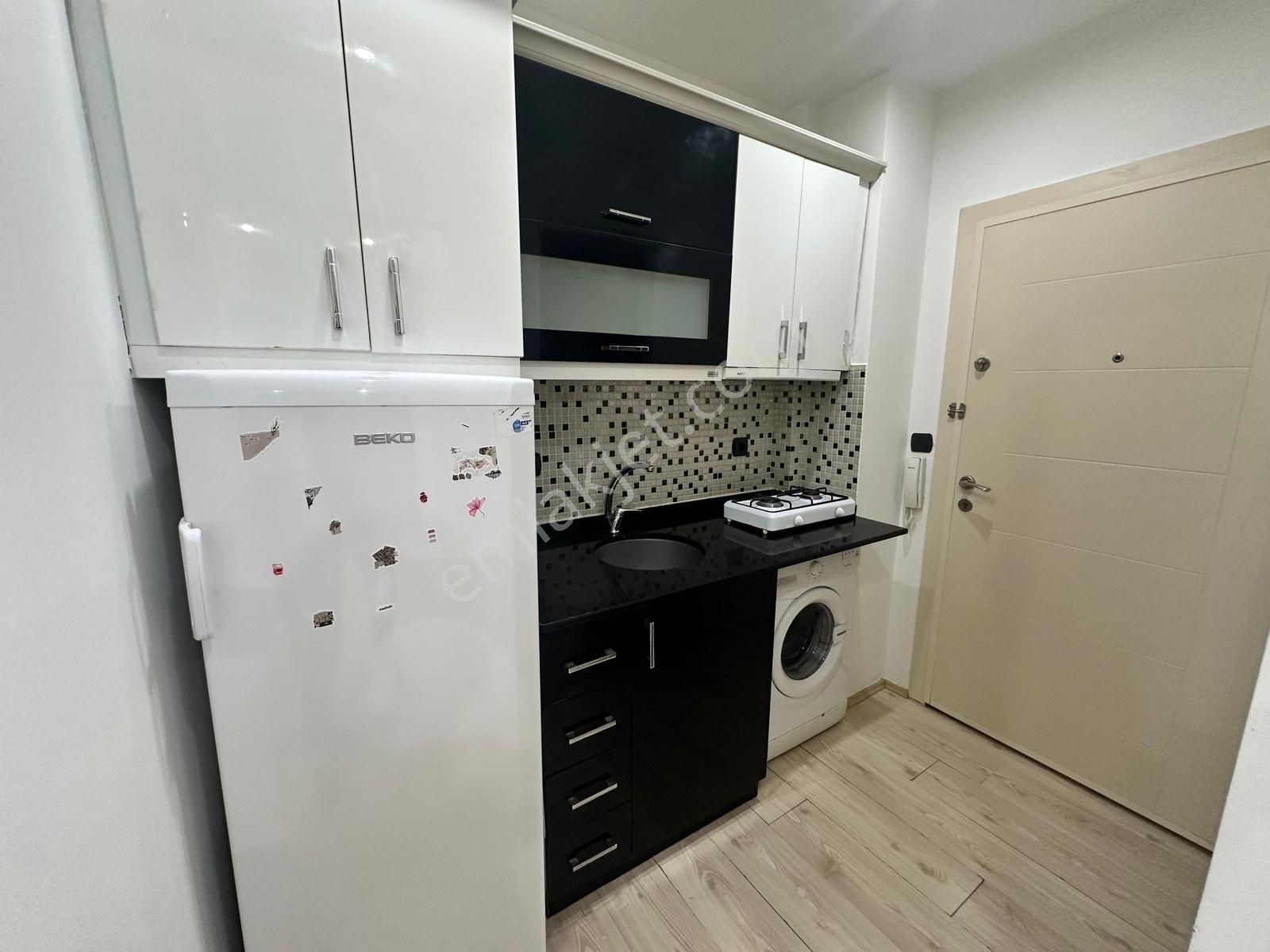 Kınıklı Bursa Caddesinde Üniversiteye 5 Dakika Sıfır Eşyalı 1+1 Kiralık Apart - Görsel 4