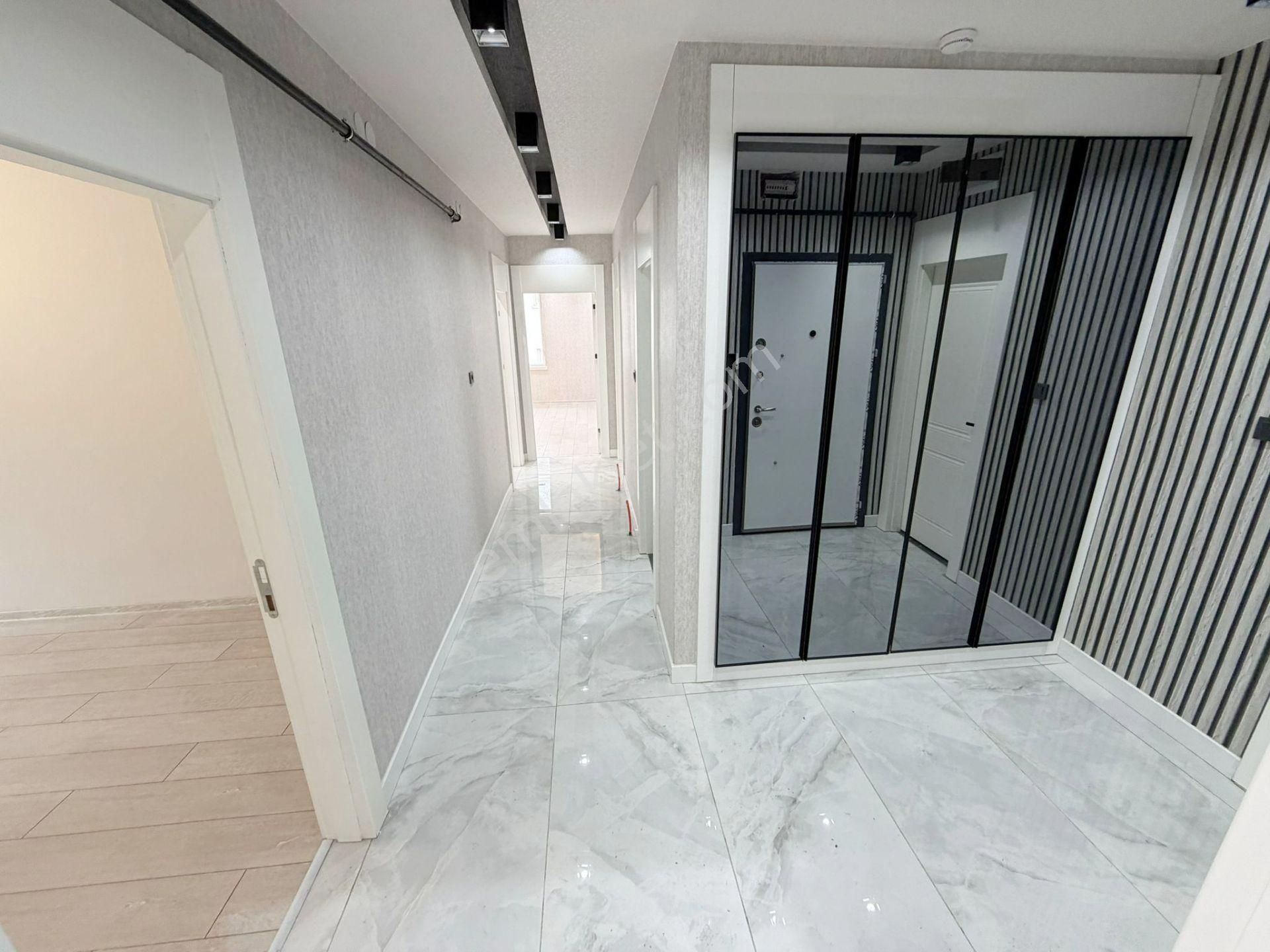 Tam Yatırımlık Kira Getirisi Yüksek 3+1 En Üst Kat Ebeveyn Banyolu Fırsattt - Görsel 23