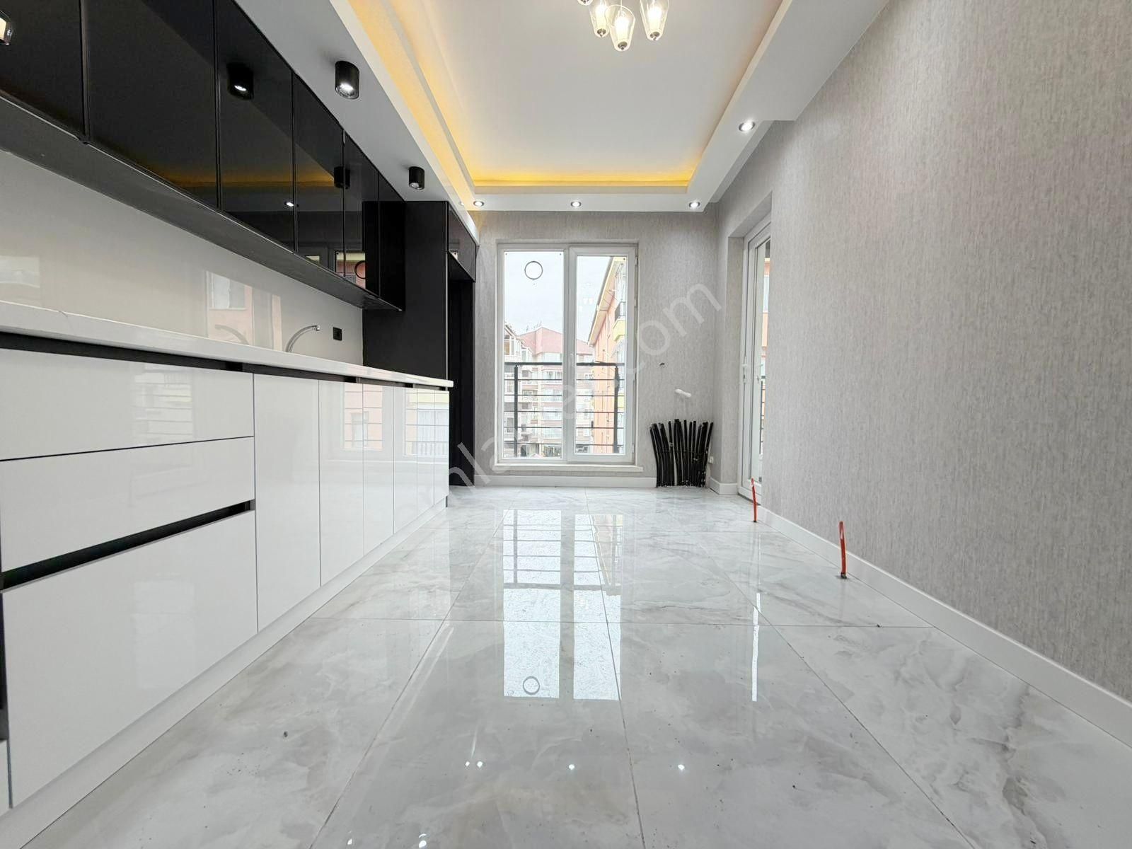 Tam Yatırımlık Kira Getirisi Yüksek 3+1 En Üst Kat Ebeveyn Banyolu Fırsattt - Görsel 2