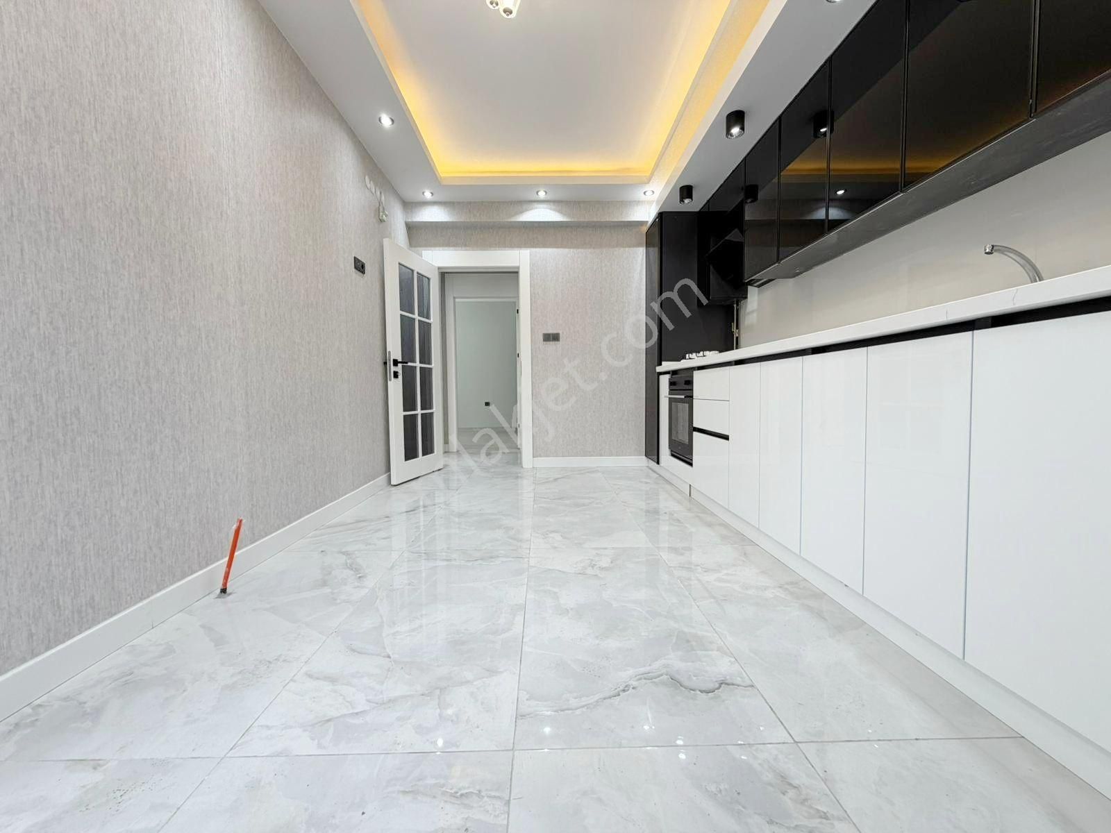 Tam Yatırımlık Kira Getirisi Yüksek 3+1 En Üst Kat Ebeveyn Banyolu Fırsattt - Görsel 12