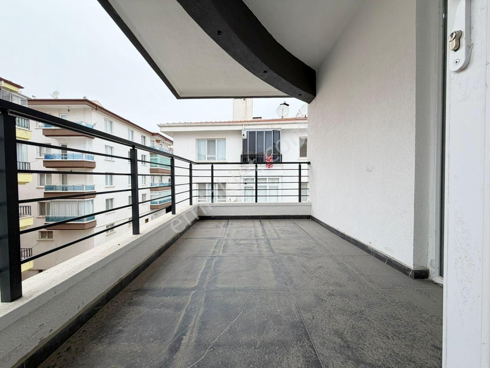 Tam Yatırımlık Kira Getirisi Yüksek 3+1 En Üst Kat Ebeveyn Banyolu Fırsattt - Görsel 24