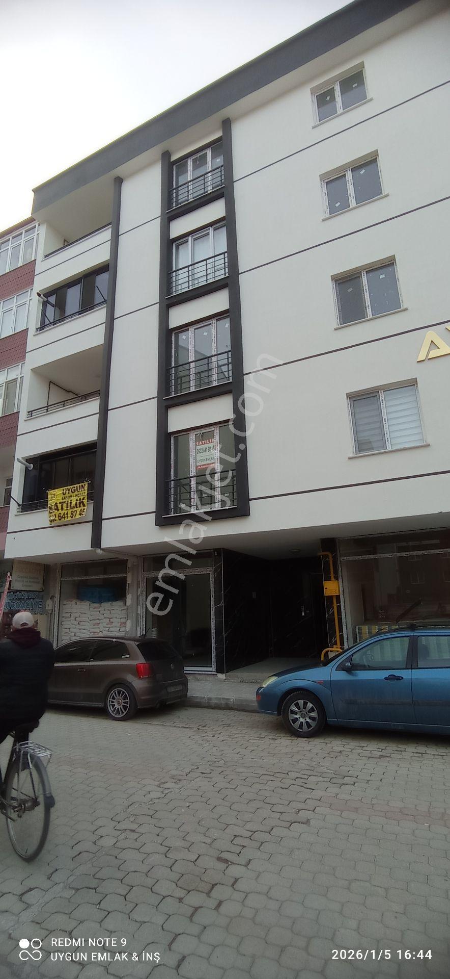 Uygun 19 Mayıs Cumhuriyet Mah. Shell Yanı Kombili Cam Balkonlu Merkezi Konumda Sıfır 2+1 - Görsel 33