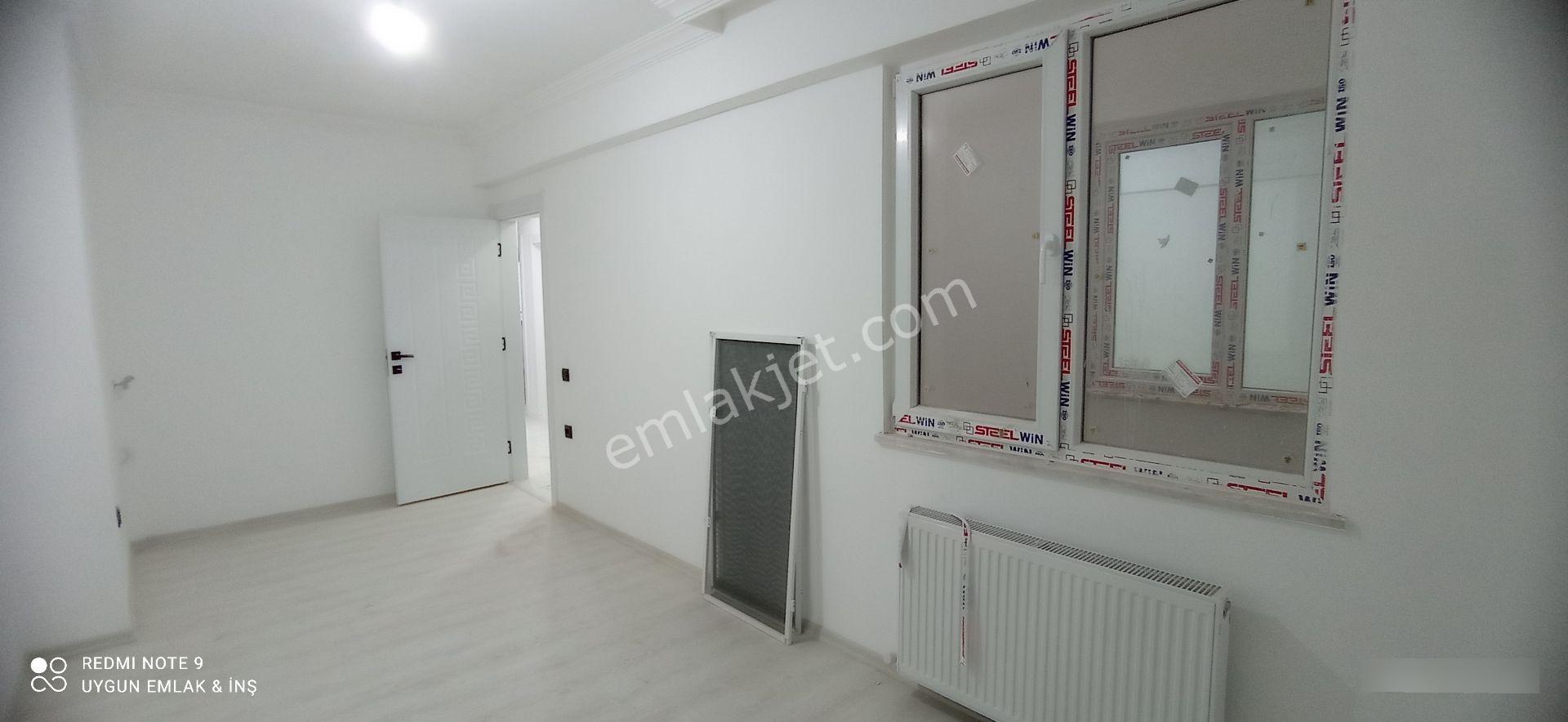 Uygun 19 Mayıs Cumhuriyet Mah. Shell Yanı Kombili Cam Balkonlu Merkezi Konumda Sıfır 2+1 - Görsel 7