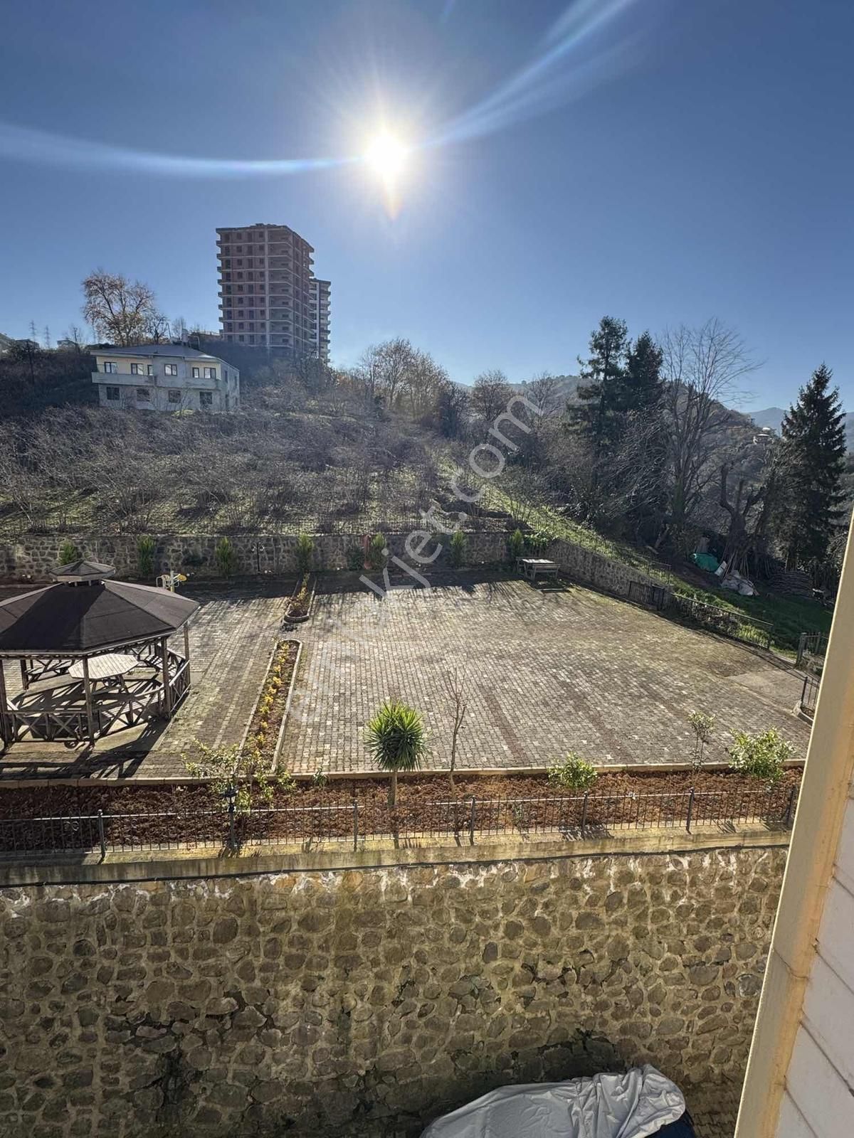 Kaçırılmayacak Fırsat! Yomra Sancak'ta Ferah Daire - Görsel 24