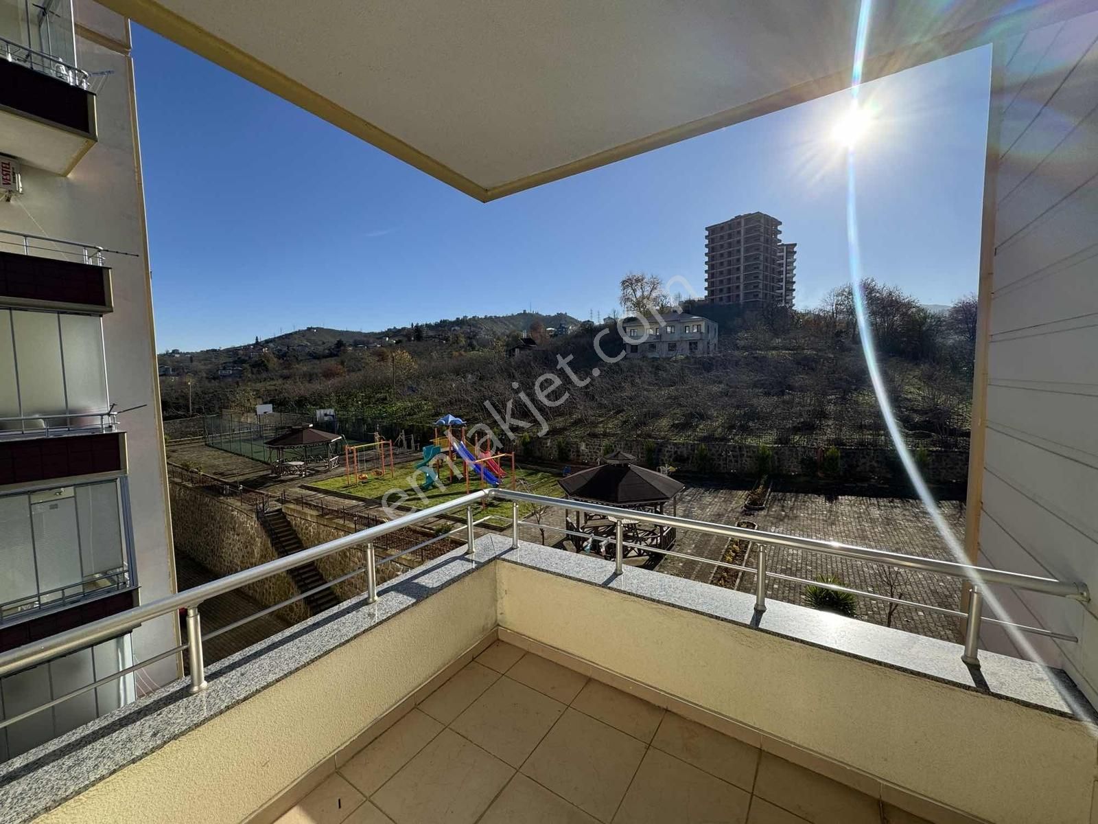 Kaçırılmayacak Fırsat! Yomra Sancak'ta Ferah Daire - Görsel 6