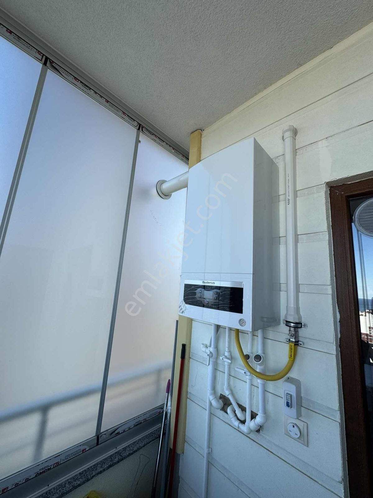 Kaçırılmayacak Fırsat! Yomra Sancak'ta Ferah Daire - Görsel 9