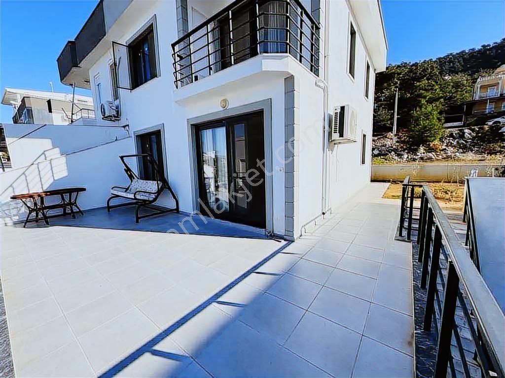 Didim Akbük'te Deniz Manzaralı 5+2 Bahçeli Villa - Görsel 7