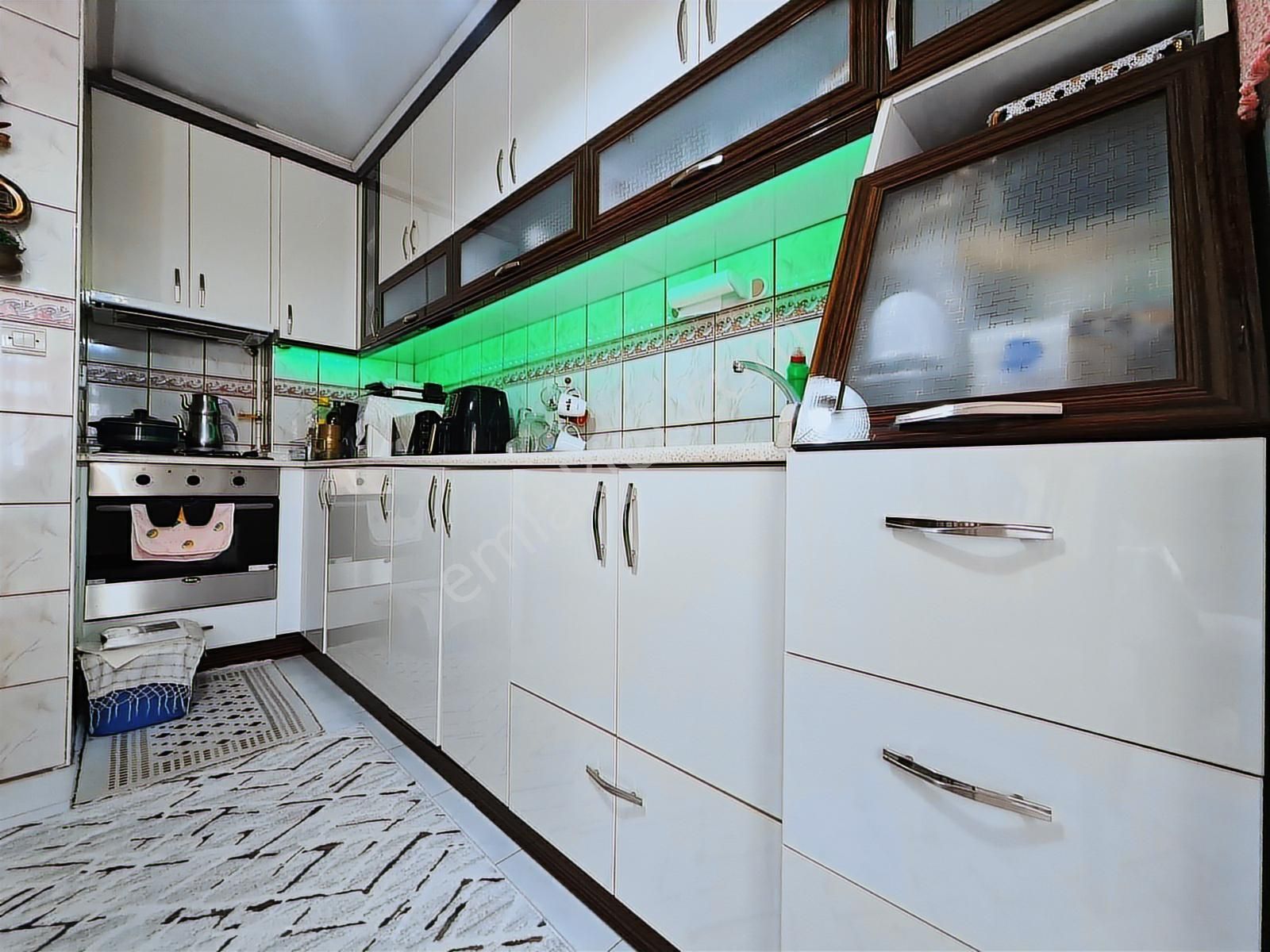 30 Ağustos Mh Arakat Merkezi Konumda Köşebaşı Masrafsız 2+1 Dair - Görsel 14