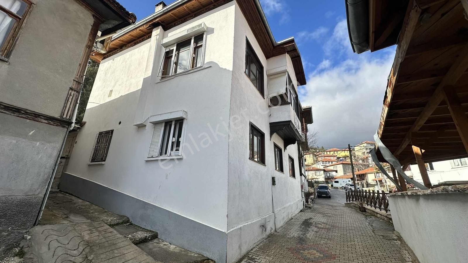 Vip Gayrimenkul'den Merkezde Müstakil İki Katlı Ev - Görsel 5