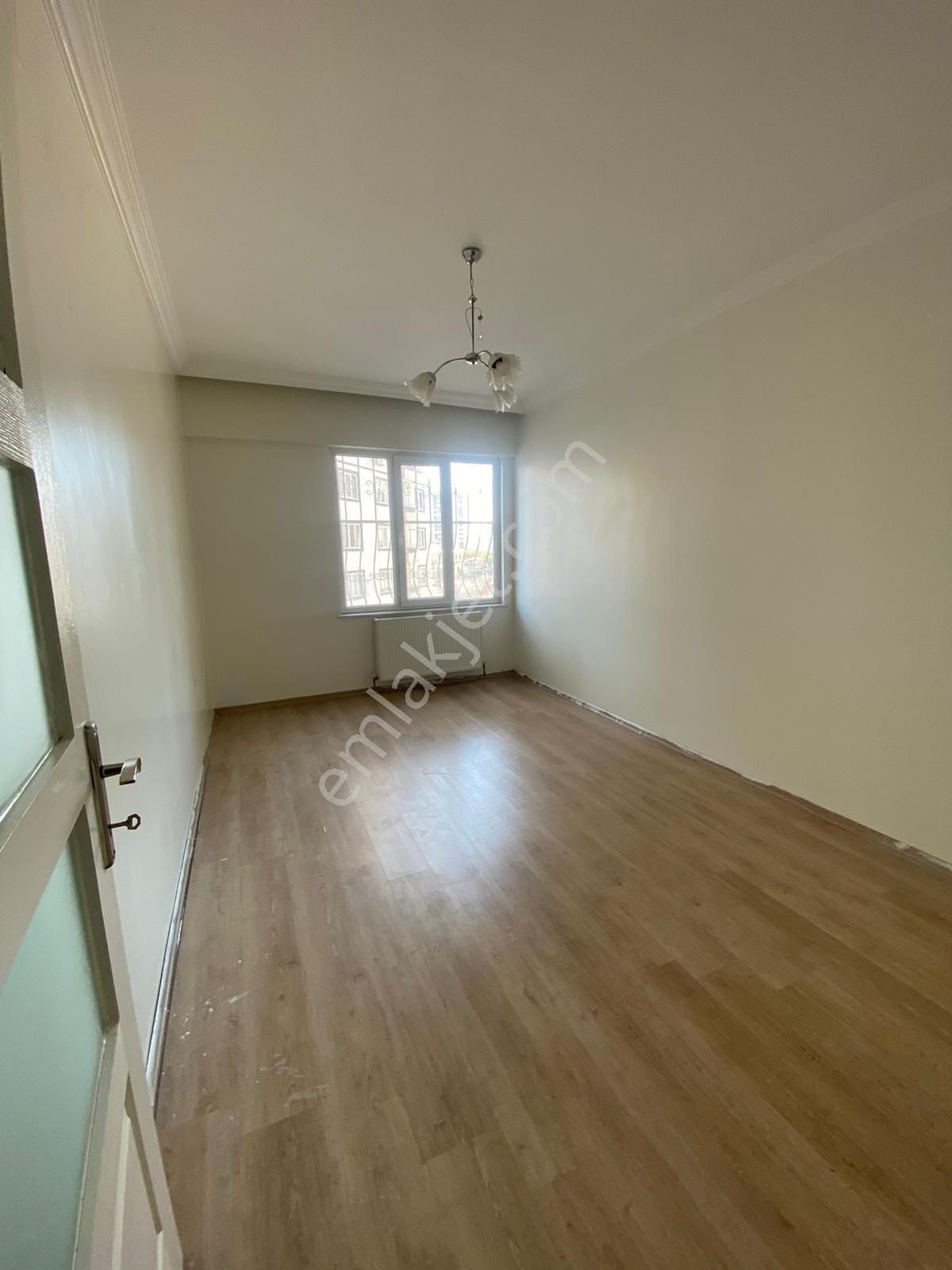 Emlak Diyarından Akkent Milet Camisi Yanı 3+1 Arakat Fırsat Daire - Görsel 5