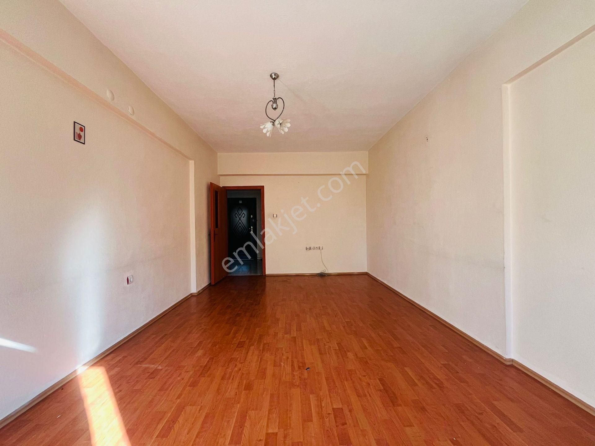 Arslan Mülk Ofisi // Mimsin Şirintepede Satılık Ara Kat Full Yapılı Daire - Görsel 2