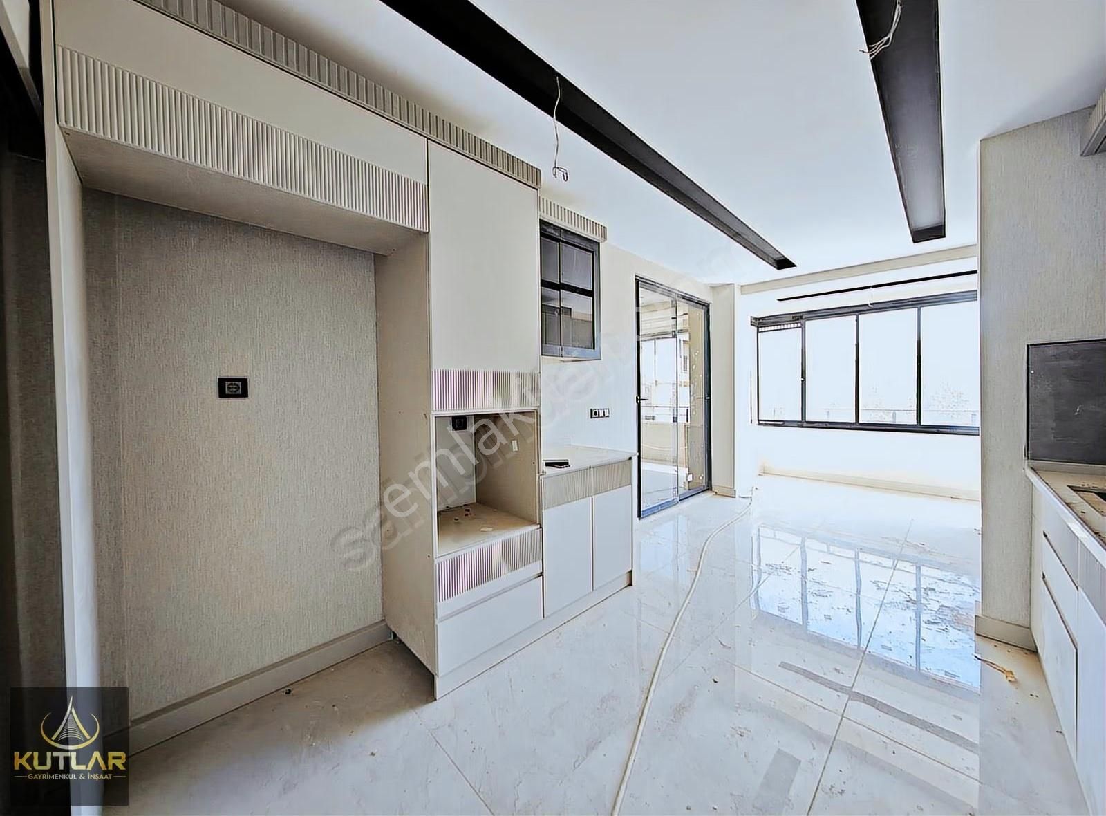 Kutlar'dan Kalbinize Dokunacak Bir Ev Abdülhamithan *2.5+1* - Görsel 4