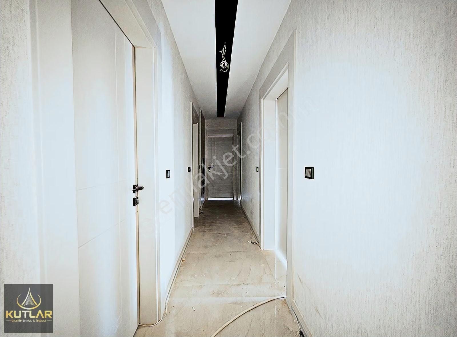 Kutlar'dan Kalbinize Dokunacak Bir Ev Abdülhamithan *2.5+1* - Görsel 28