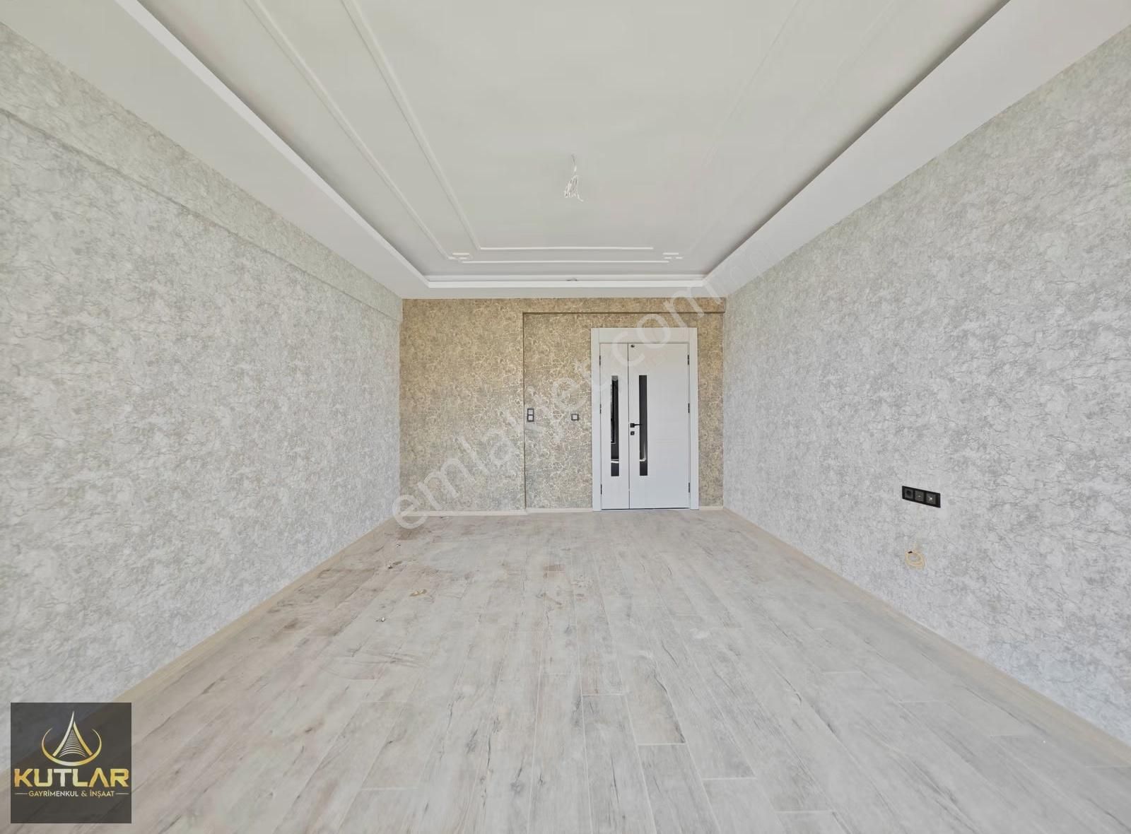 Kutlar'dan Kalbinize Dokunacak Bir Ev Abdülhamithan *2.5+1* - Görsel 9