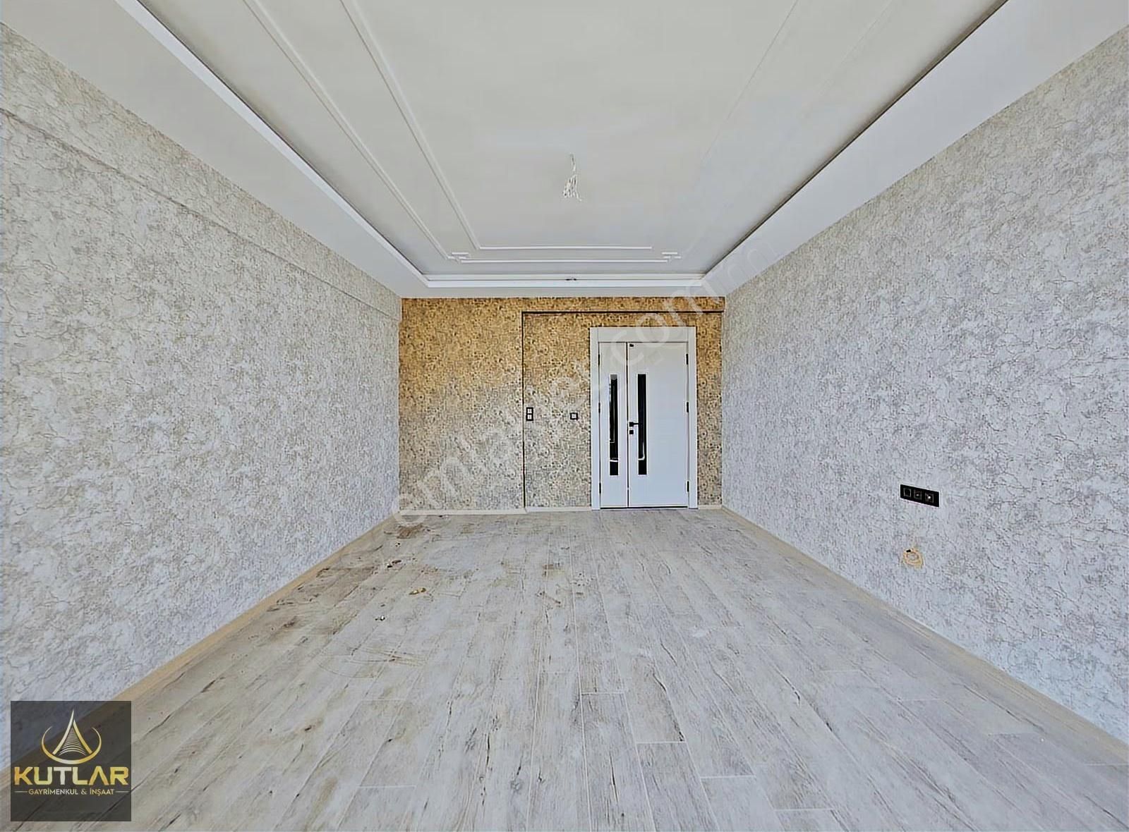 Kutlar'dan Kalbinize Dokunacak Bir Ev Abdülhamithan *2.5+1* - Görsel 19