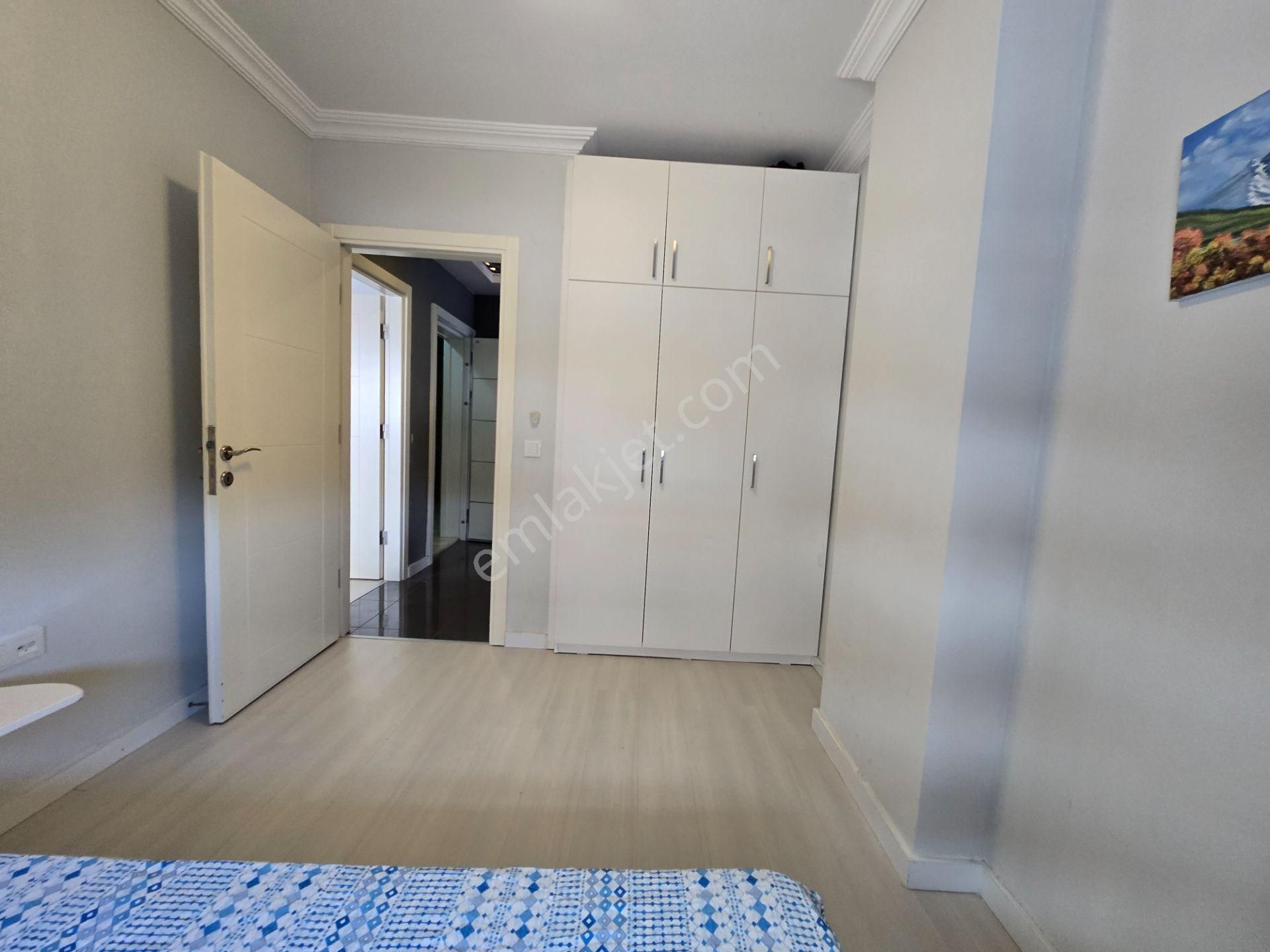 Caddeye , Denize Toplu Ulaşıma Yakın. Full Temiz Eşyalı 2+1 Ferah Daire - Görsel 6