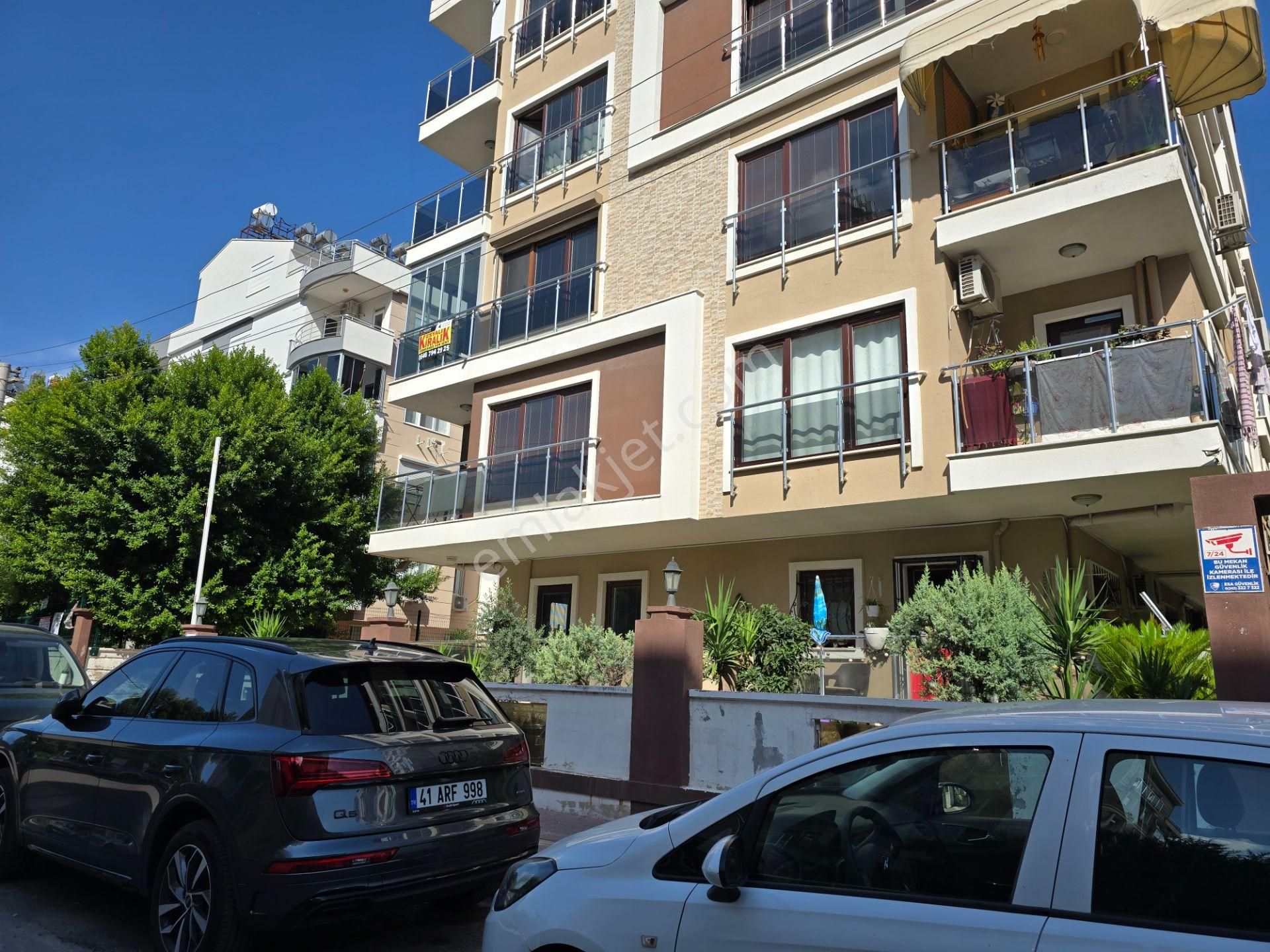 Caddeye , Denize Toplu Ulaşıma Yakın. Full Temiz Eşyalı 2+1 Ferah Daire - Görsel 15