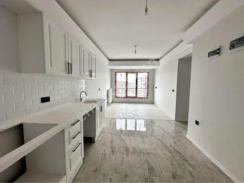 Arslan Mülk Ofisi // Şehir Hastanesi Bölgesi Ersu İnşaat 4+0 - Görsel 5