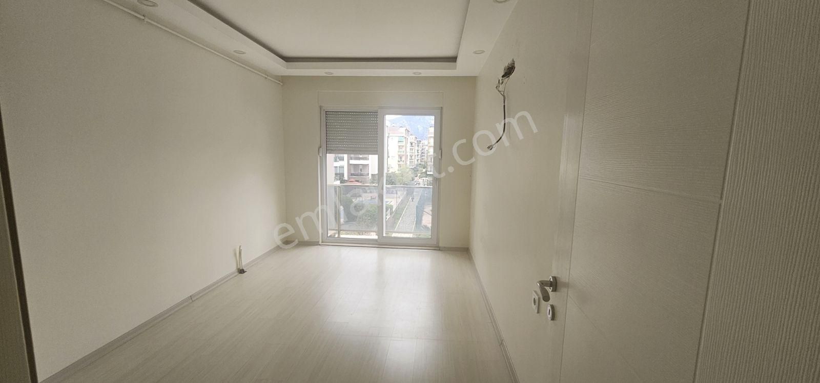 Royal Sitesinde Ara Kat 2+1 Kiralık Daire - Görsel 10