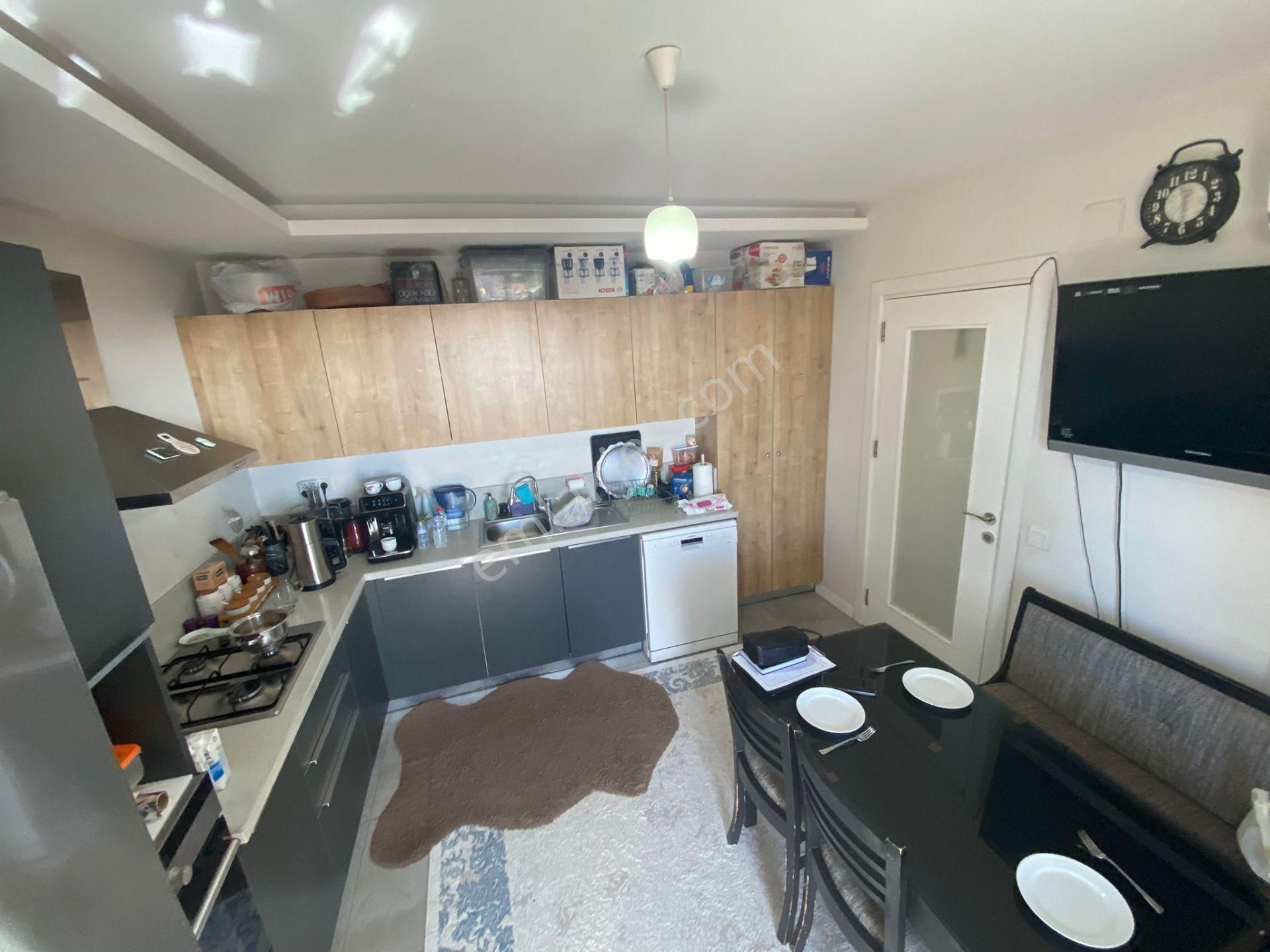 İz'den Kıyıboyu'nda Altaernatifsiz Giyinme Odalı 3+1 Fırsat Daire - Görsel 6