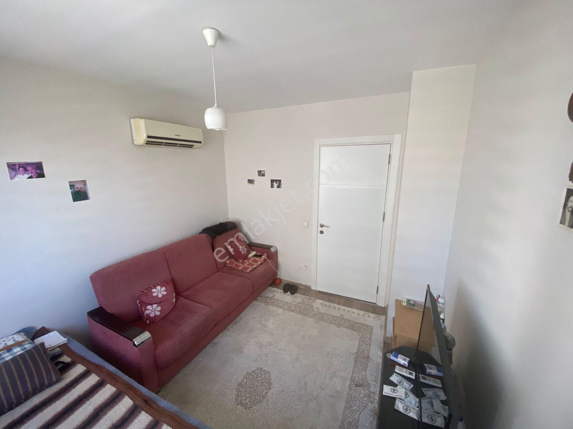 İz'den Kıyıboyu'nda Altaernatifsiz Giyinme Odalı 3+1 Fırsat Daire - Görsel 8