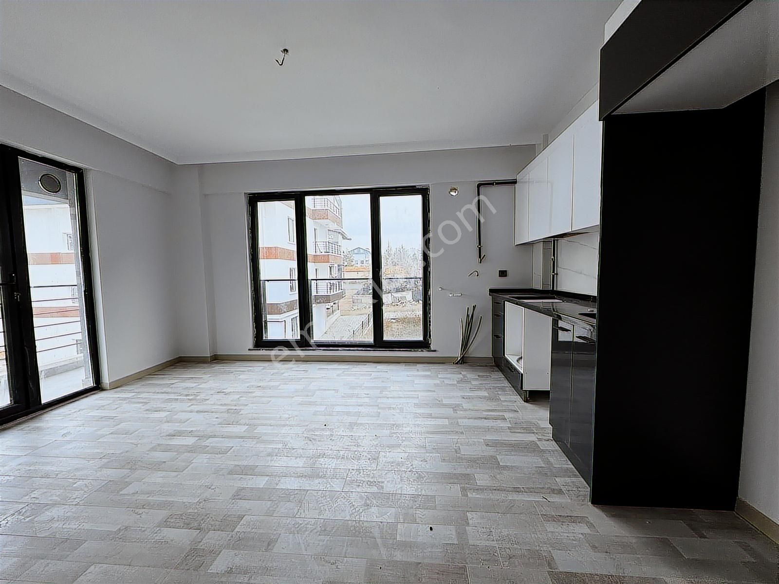 Alaçatı'dan Ara Katta, Balkonlu, Yerden Isıtma, Boş Kiralık 1+1 - Görsel 21