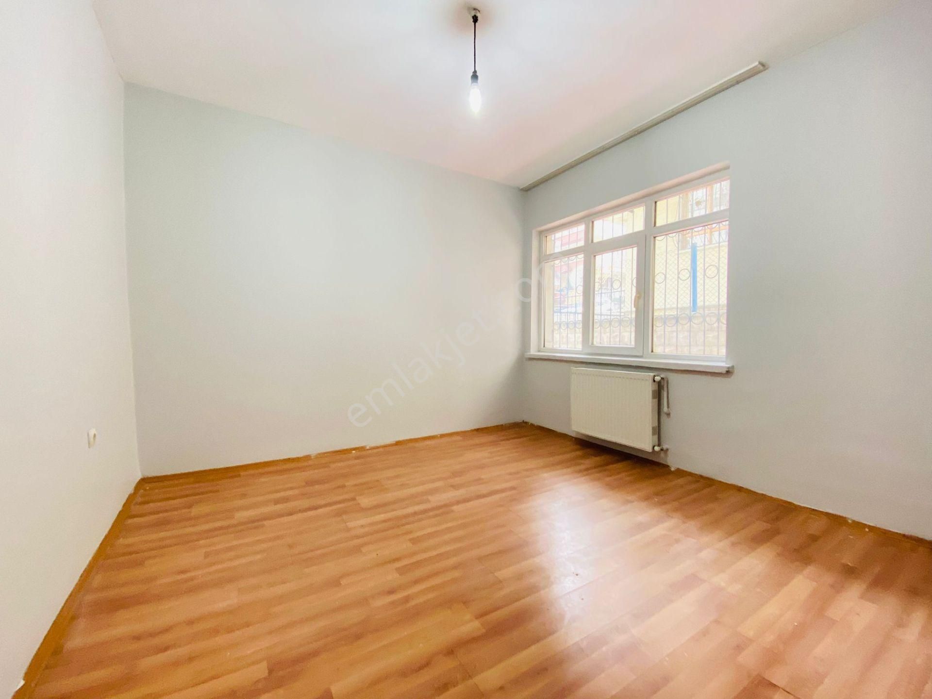 Demirlibahçe'de Dikimevi Yakını Giriş Katta 2+1 Satılık Daire !!! - Görsel 9