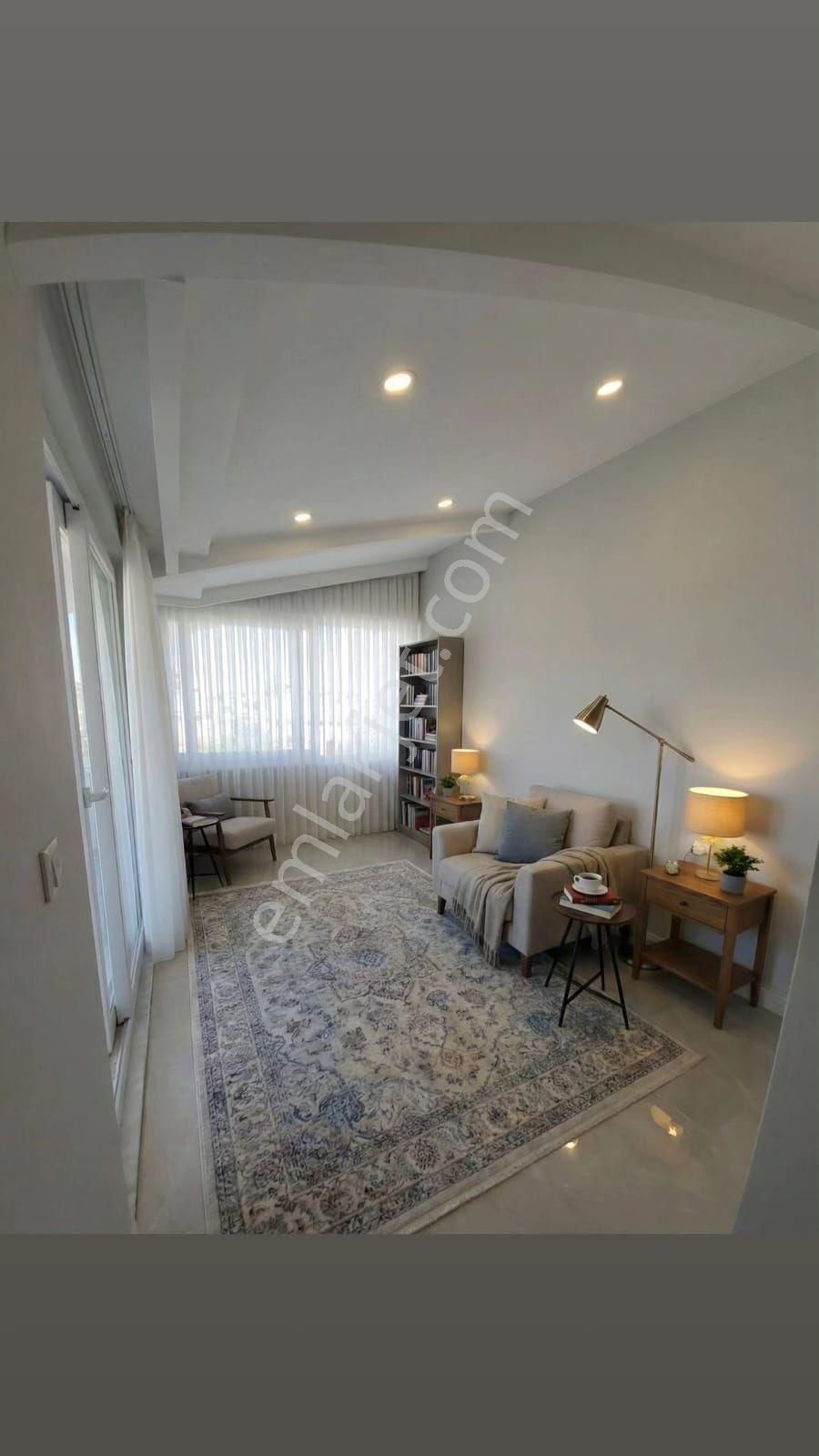 Side Denize Yürüme Mesafesine Satılık 4+1 Dubleks Daire Havuzlu - Görsel 3