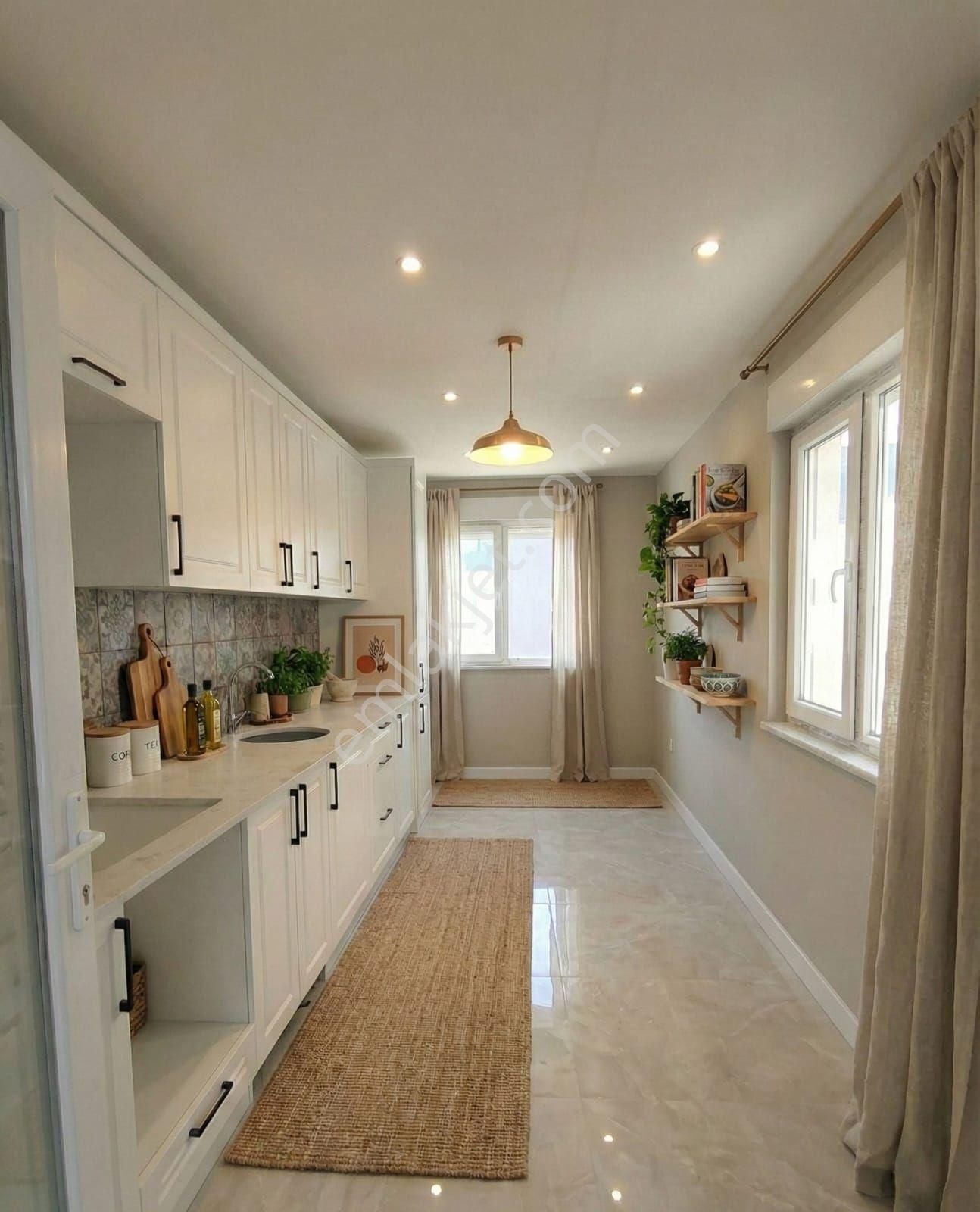 Side Denize Yürüme Mesafesine Satılık 4+1 Dubleks Daire Havuzlu - Görsel 2