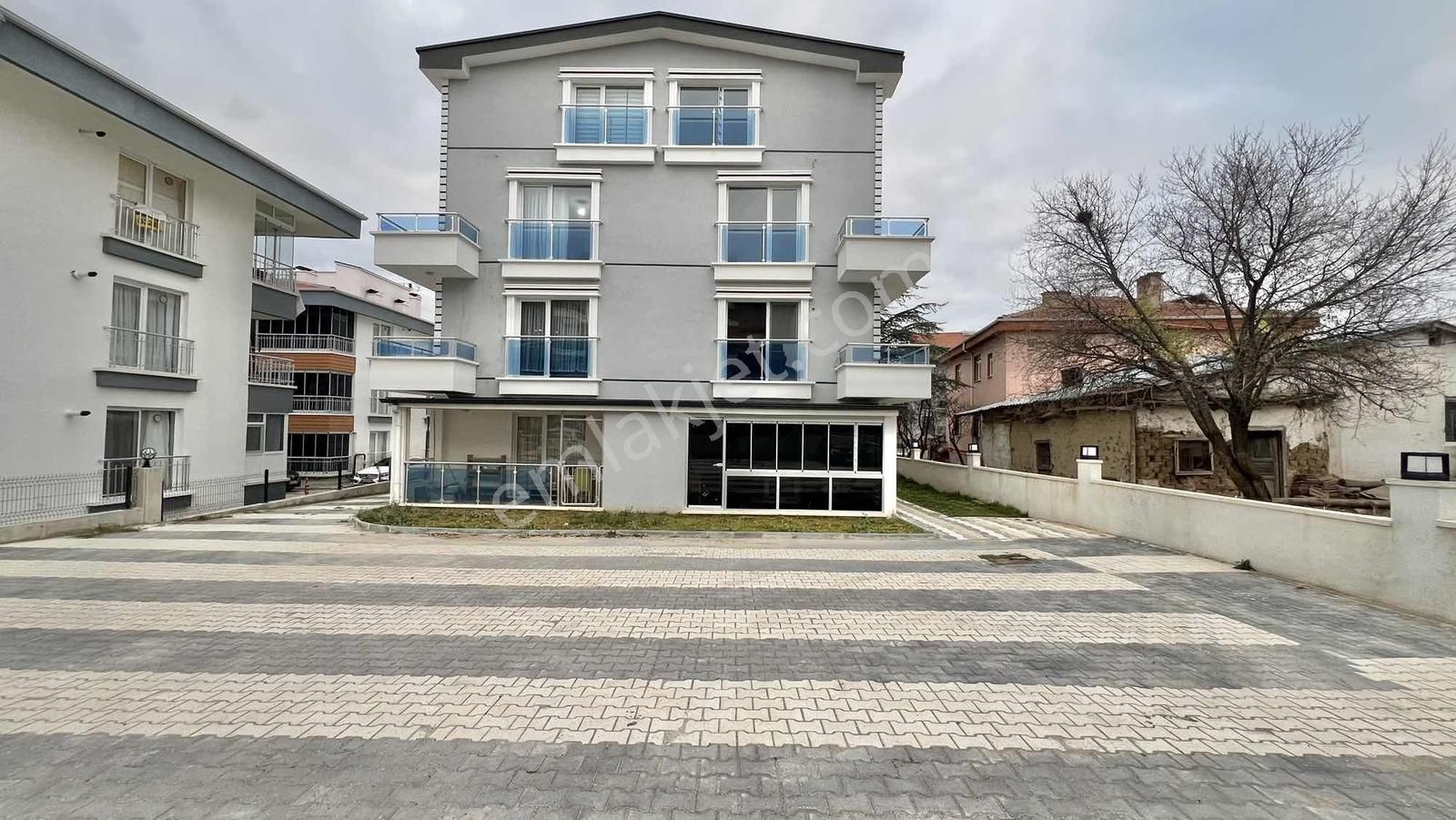 Alaçatı'dan Bağımsız Mutfaklı | Bulvar Yakını | 2+1 - Görsel 5